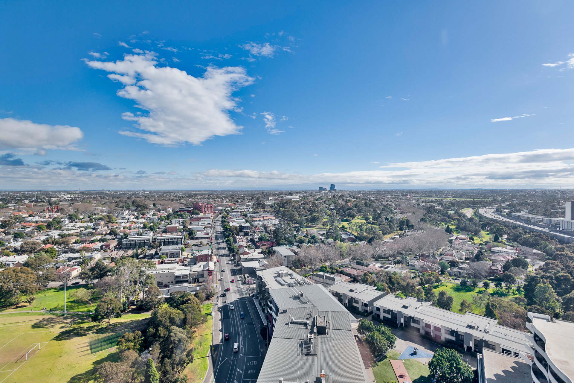 2022/18 Mount Alexander Road, Travancore image 10