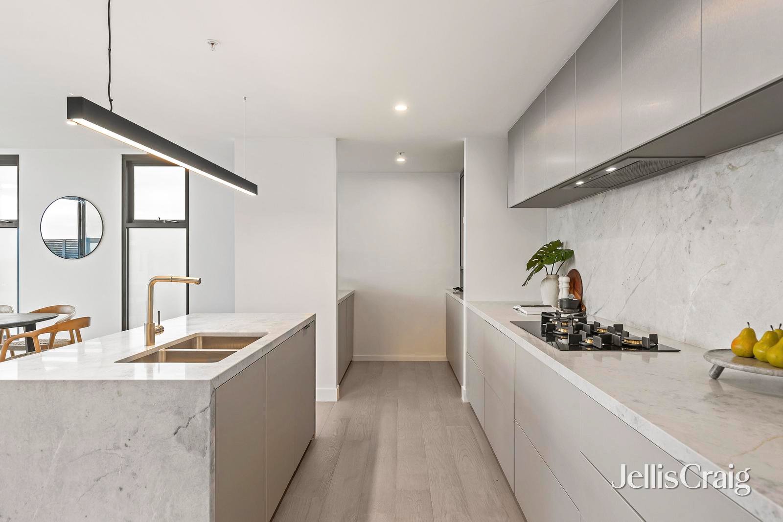 202/27-29 Serpells Road, Templestowe image 4