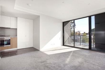 Property Gallery Thumbnail 3