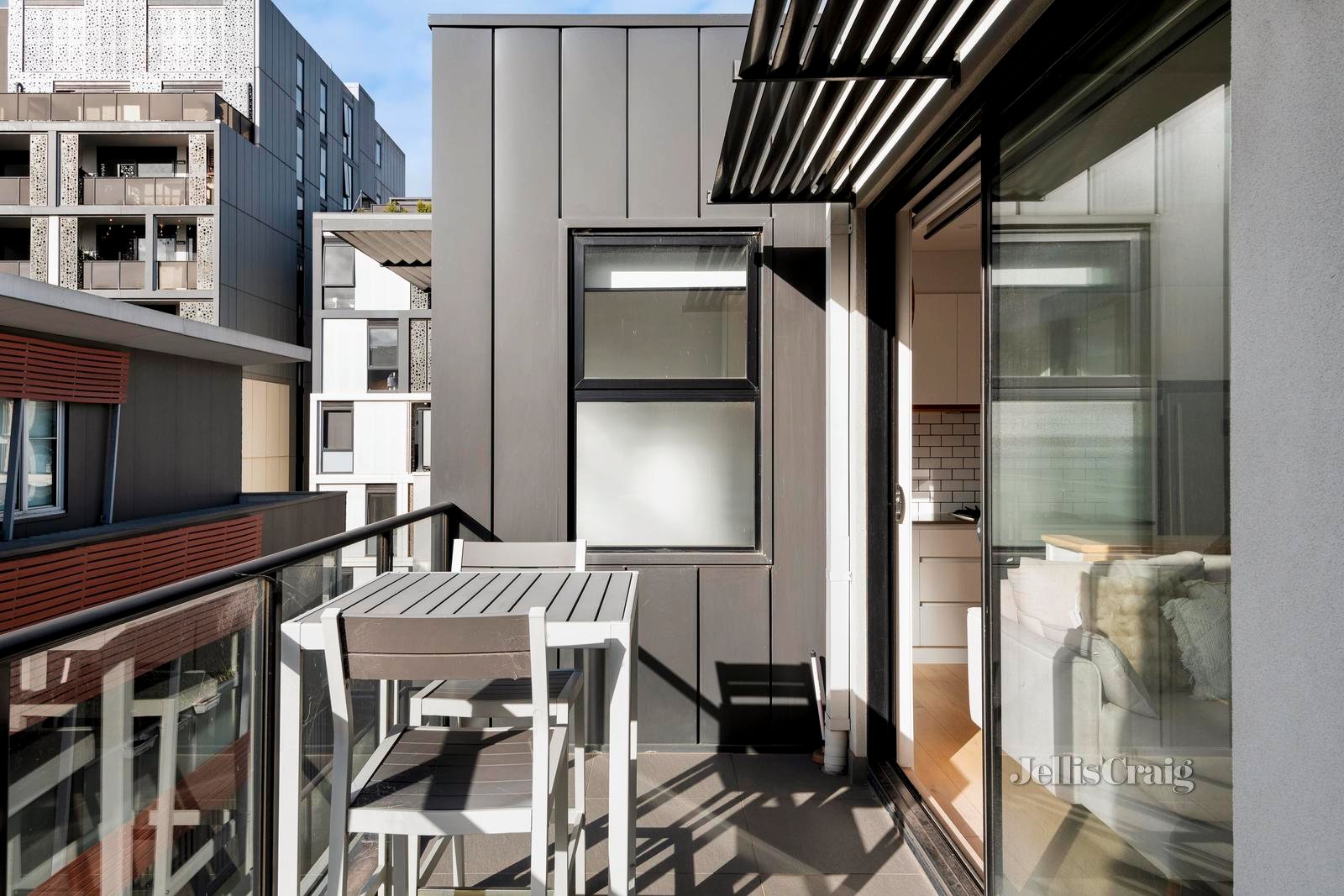 202/4 Beavers Road, Northcote image 9