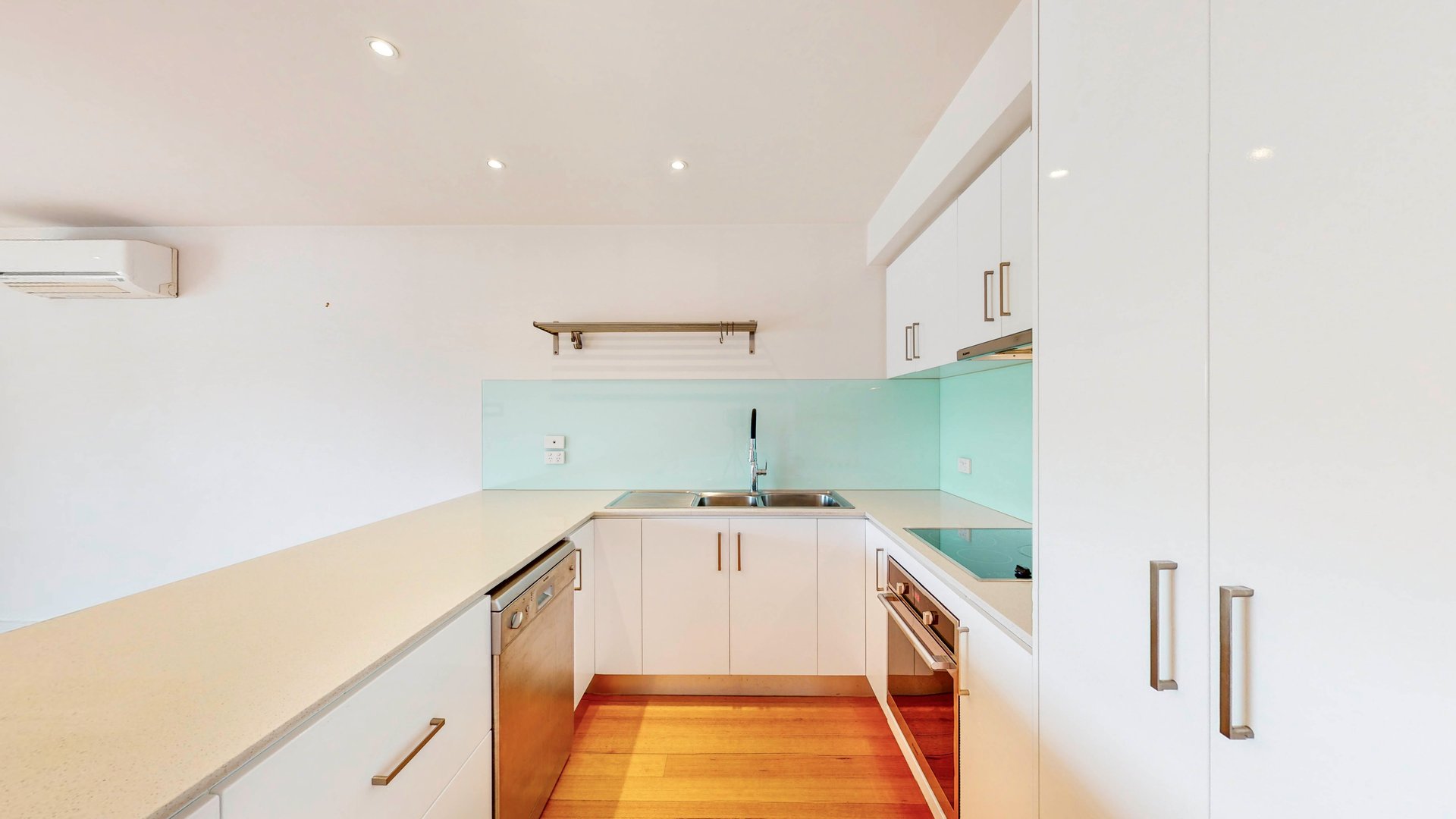 202/455 Macaulay Road, Kensington image 2