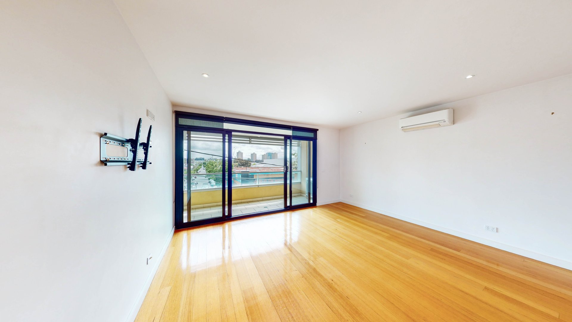 202/455 Macaulay Road, Kensington image 5