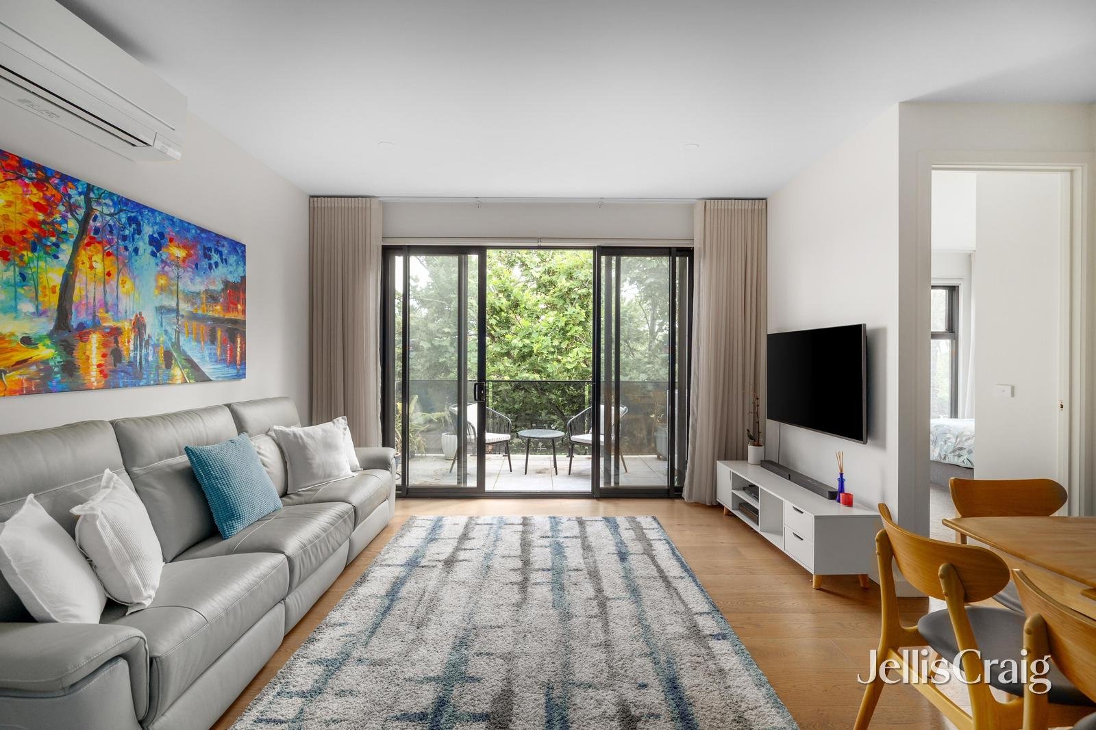 202/462 Dandenong Road, Caulfield North image 2