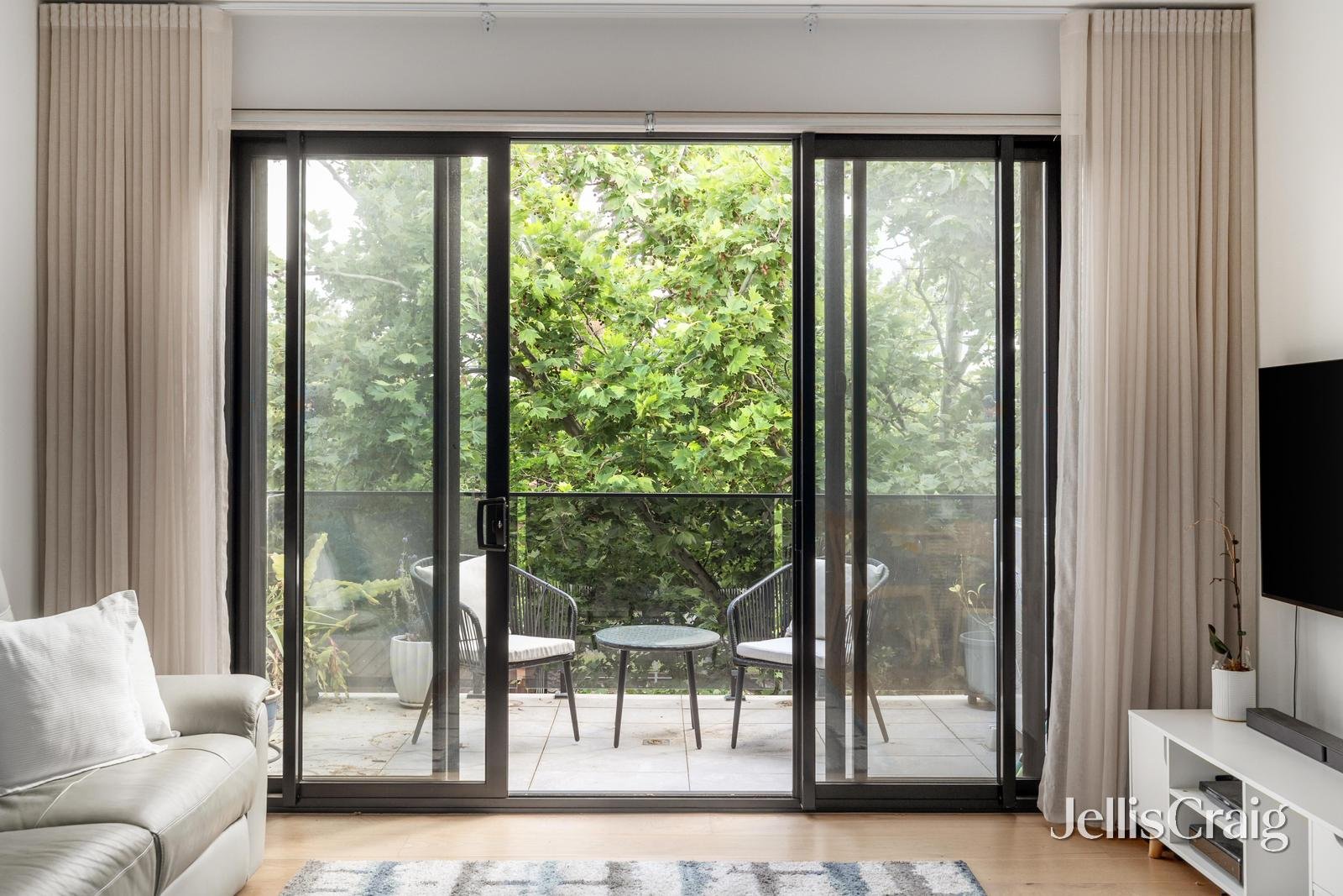 202/462 Dandenong Road, Caulfield North image 3