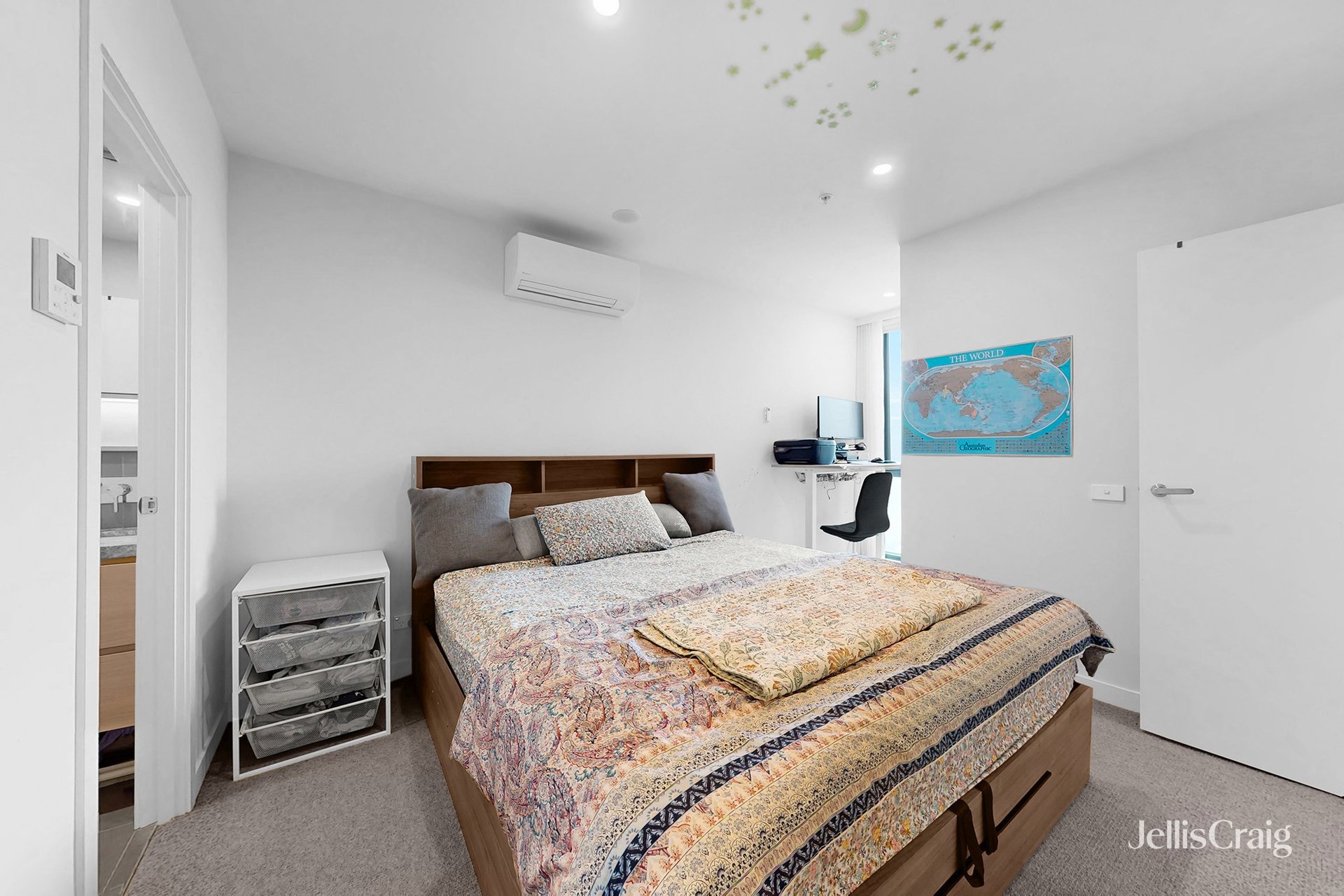 202/50 Kambrook Road, Caulfield North image 7