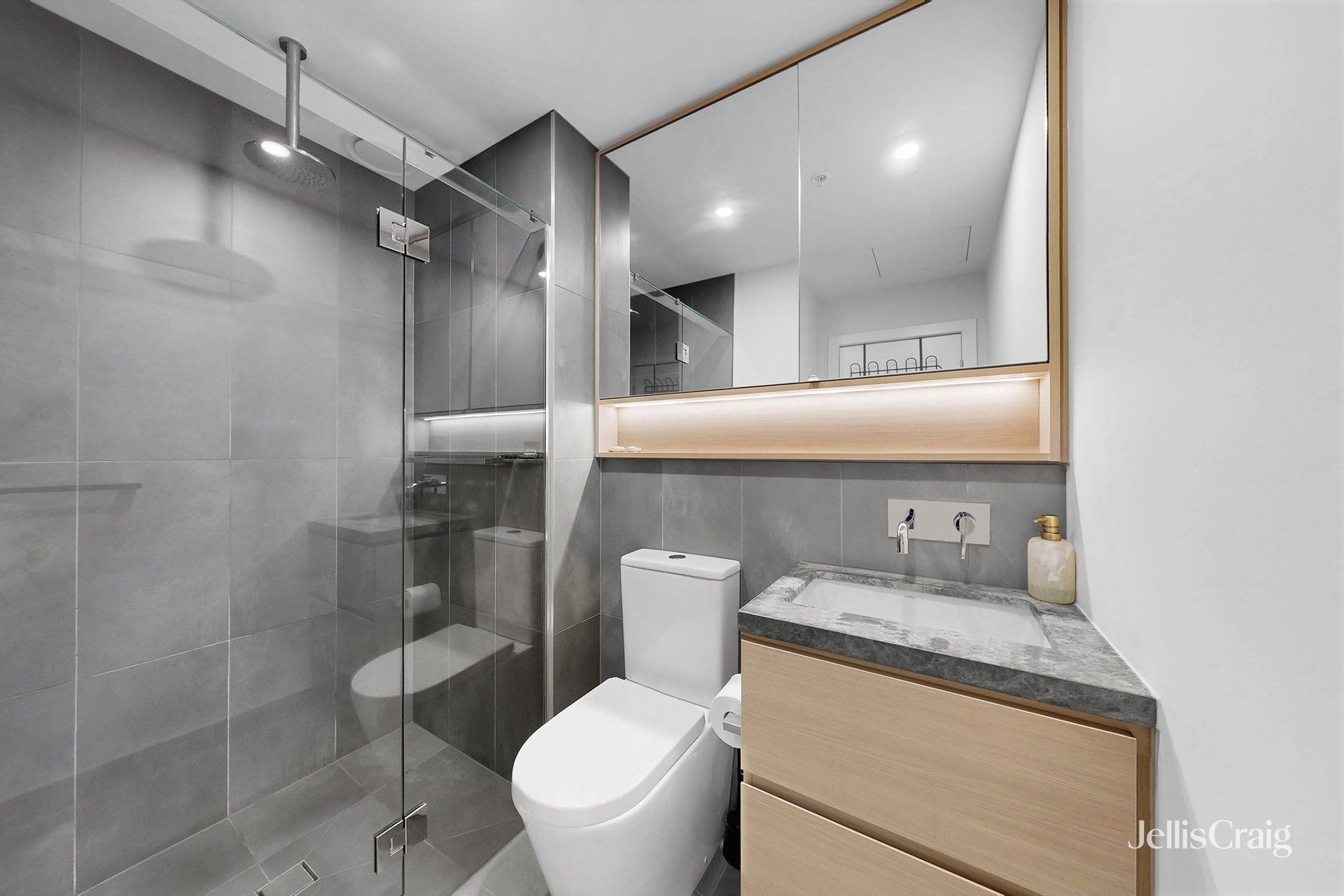 202/50 Kambrook Road, Caulfield North image 9