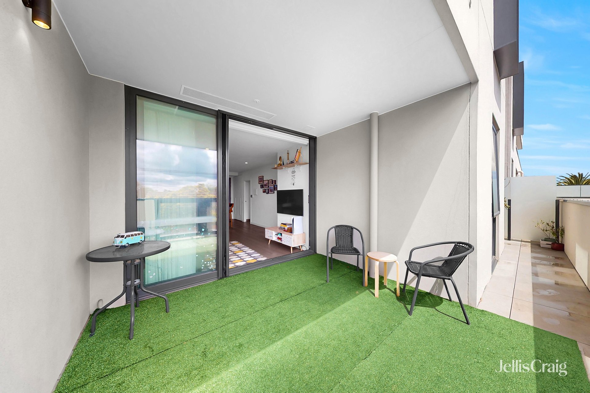 202/50 Kambrook Road, Caulfield North image 12