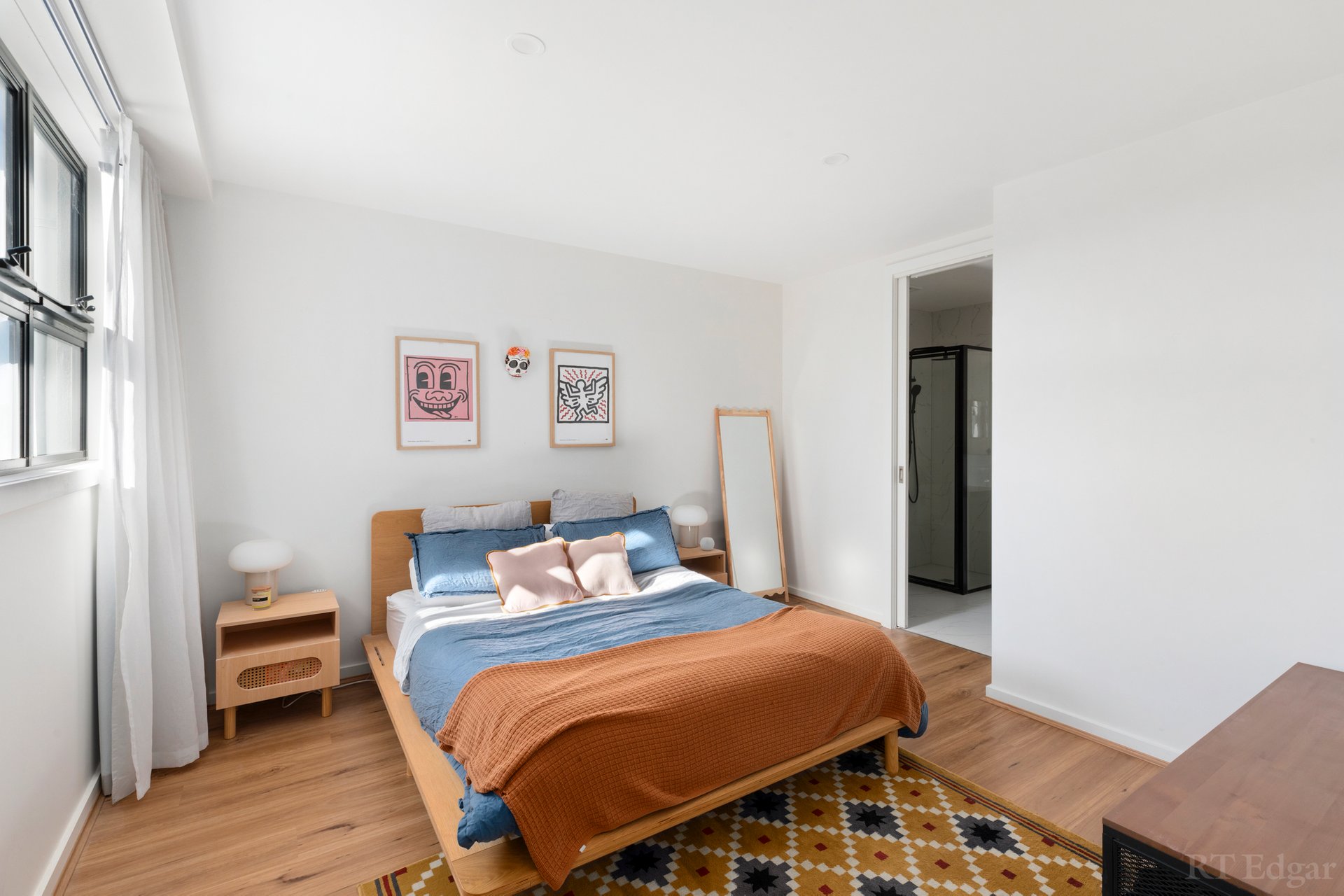 Property Gallery Thumbnail 11