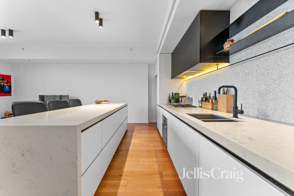 202/55 Wellington St, St Kilda image 6