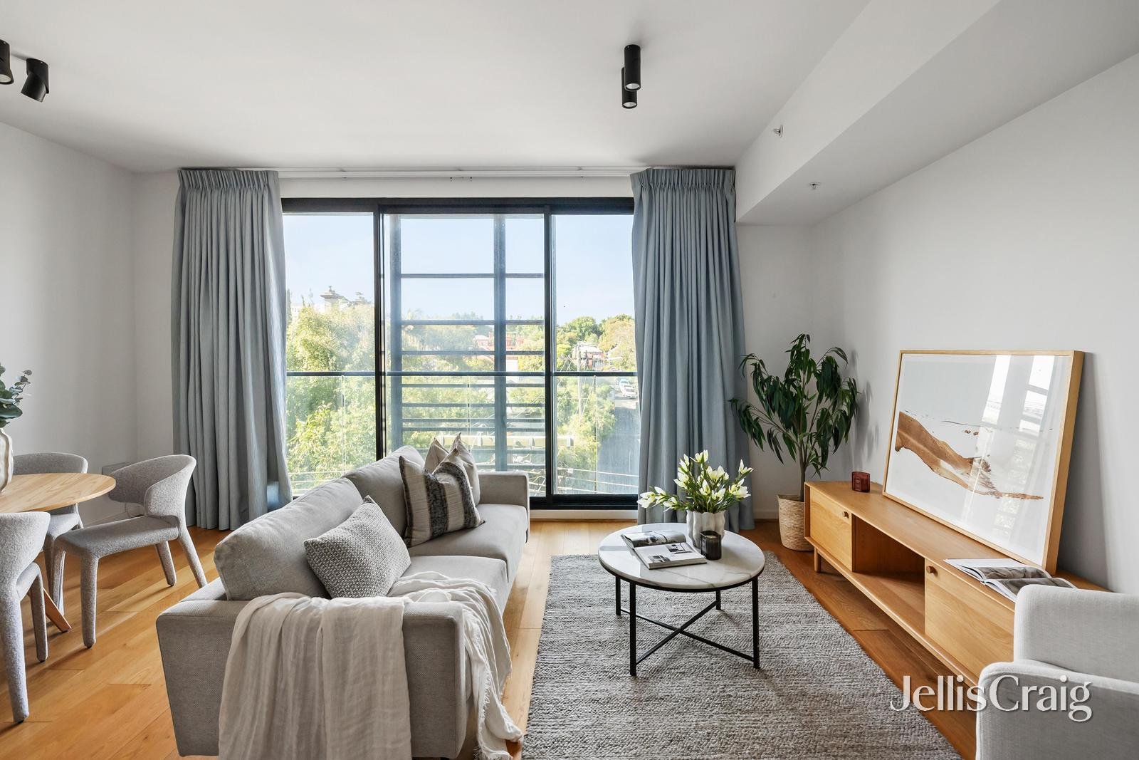 202/55 Wellington Street, St&nbsp;Kilda image 1