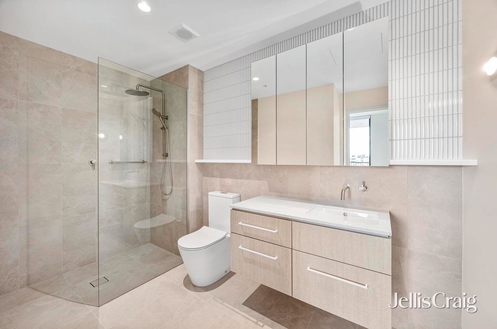 202/6 Lyons Street North, Ballarat Central image 5