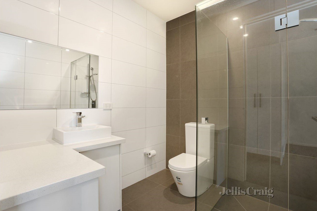 202/6 Sydney Road, Coburg image 4