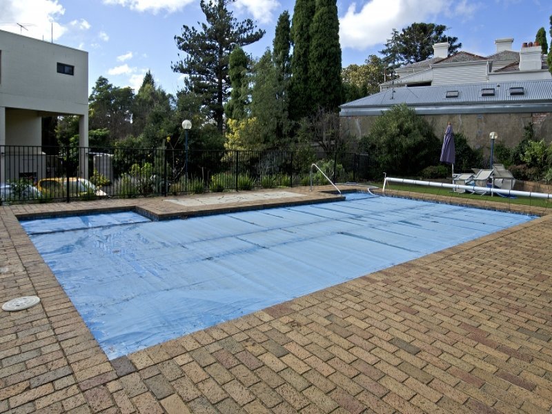 202/64 Eastern Beach Road, Geelong image 8
