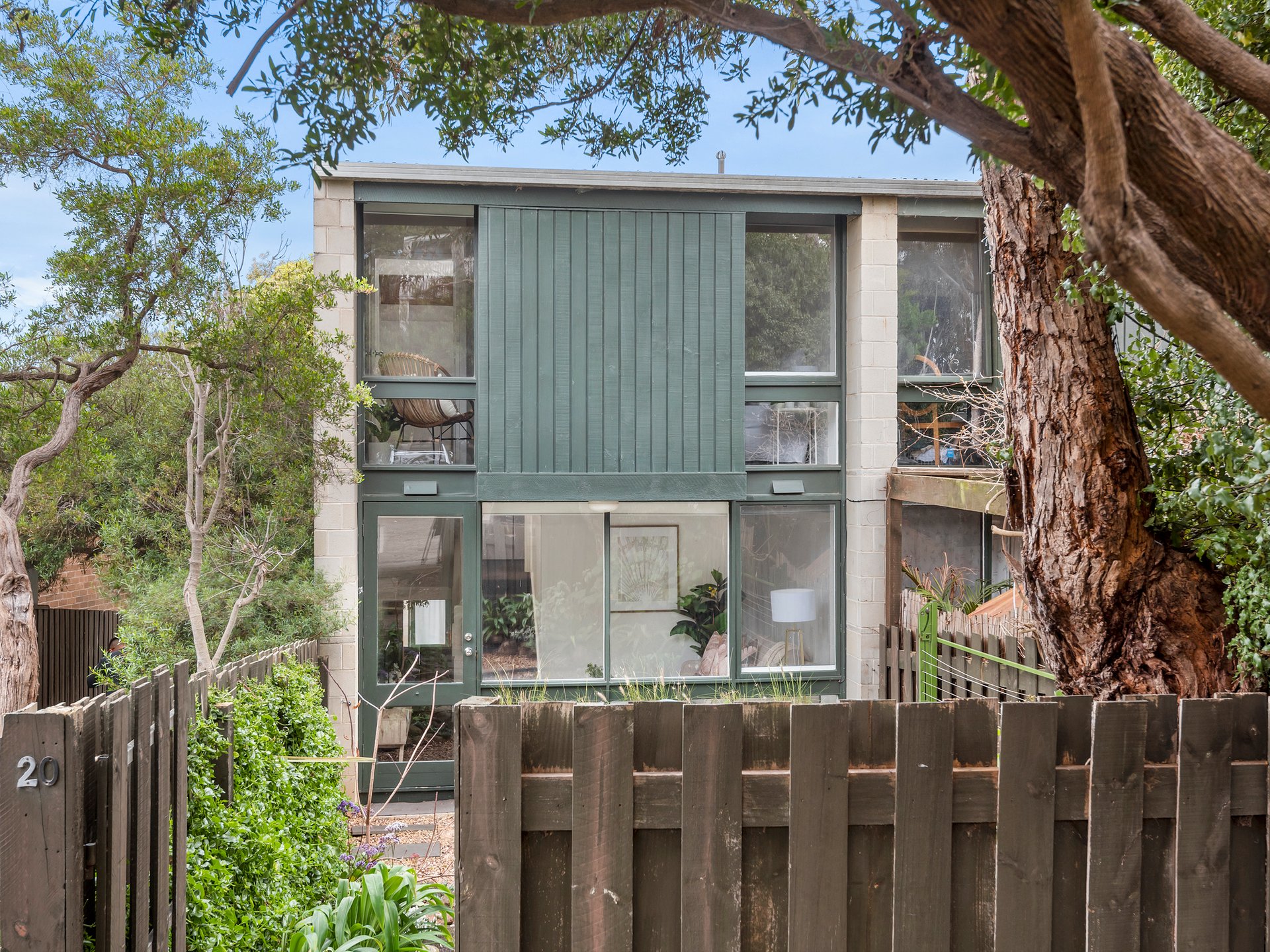 20/27-29 Montague Street, Highton image 13