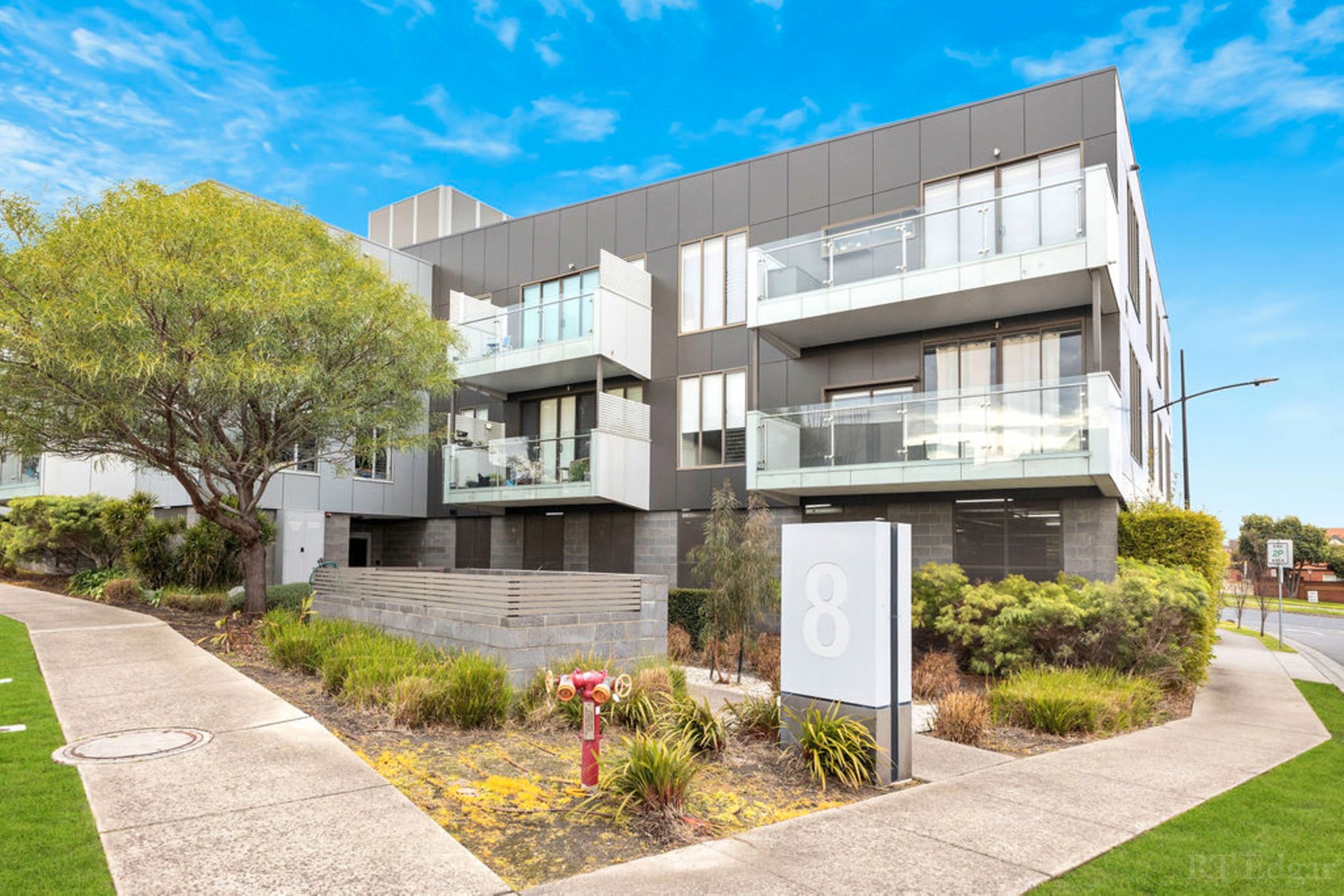 Property Gallery - Main Image