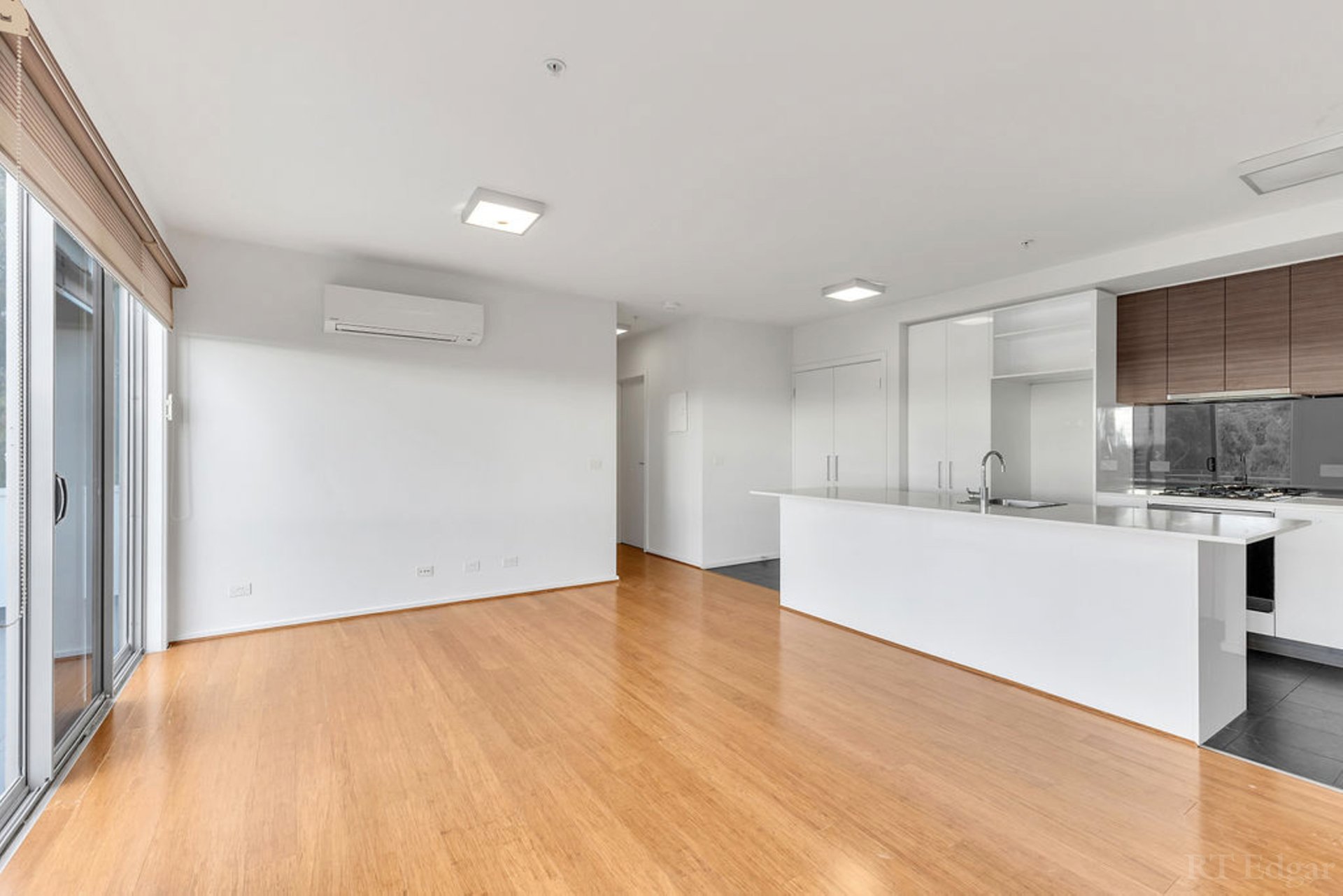 Property Gallery Thumbnail 2