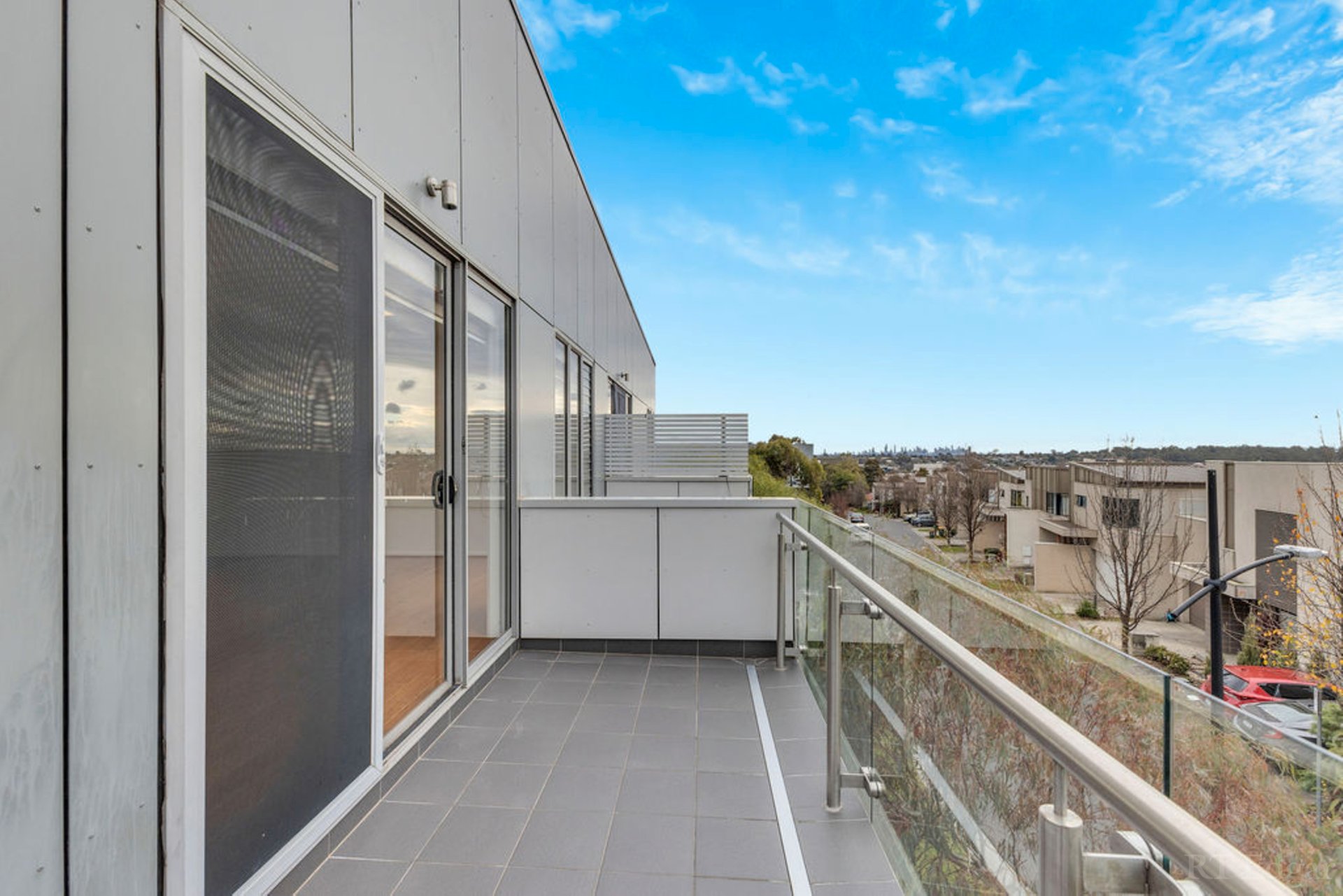 Property Gallery Thumbnail 10