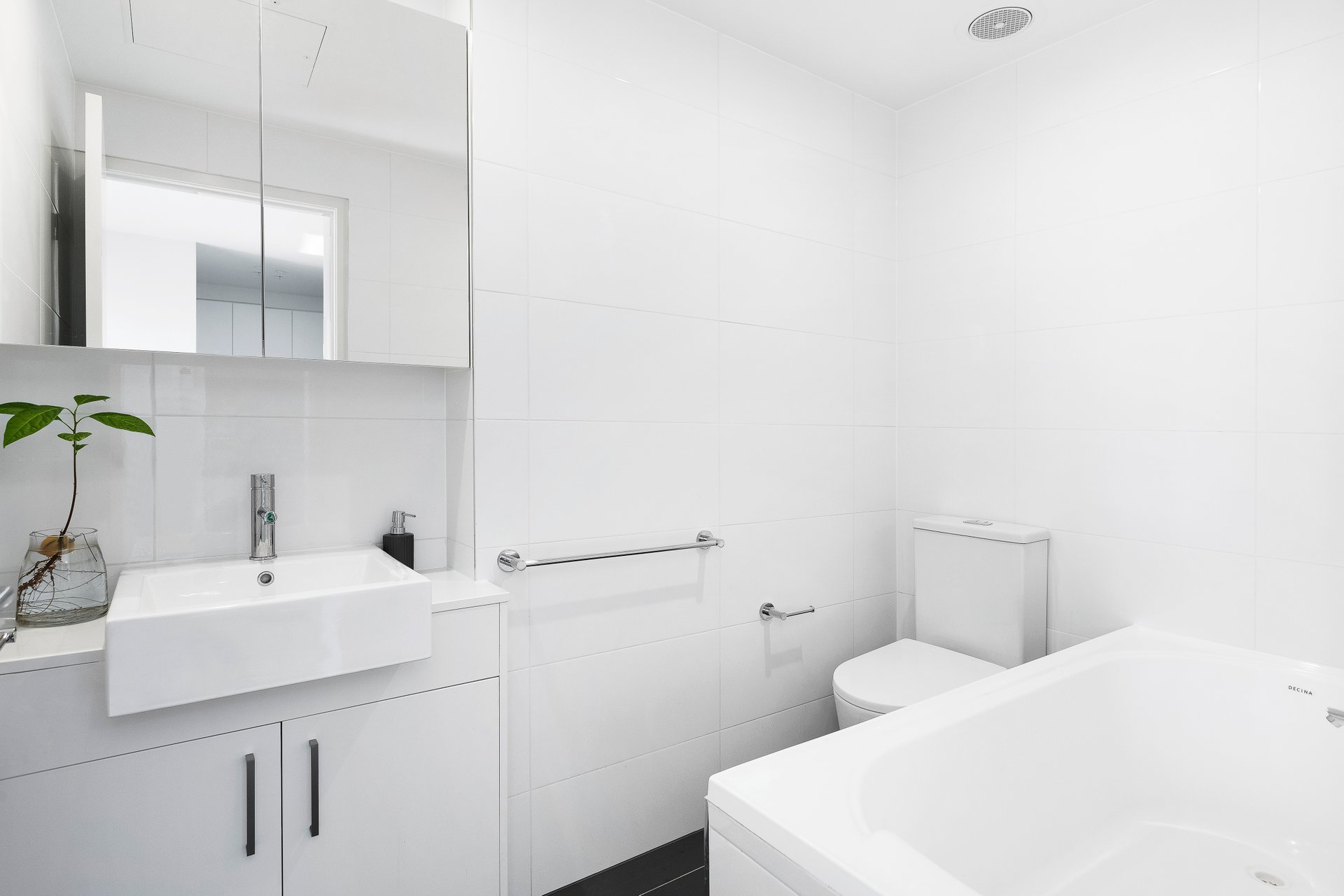 202/82 Hawdon Street, Heidelberg image 6