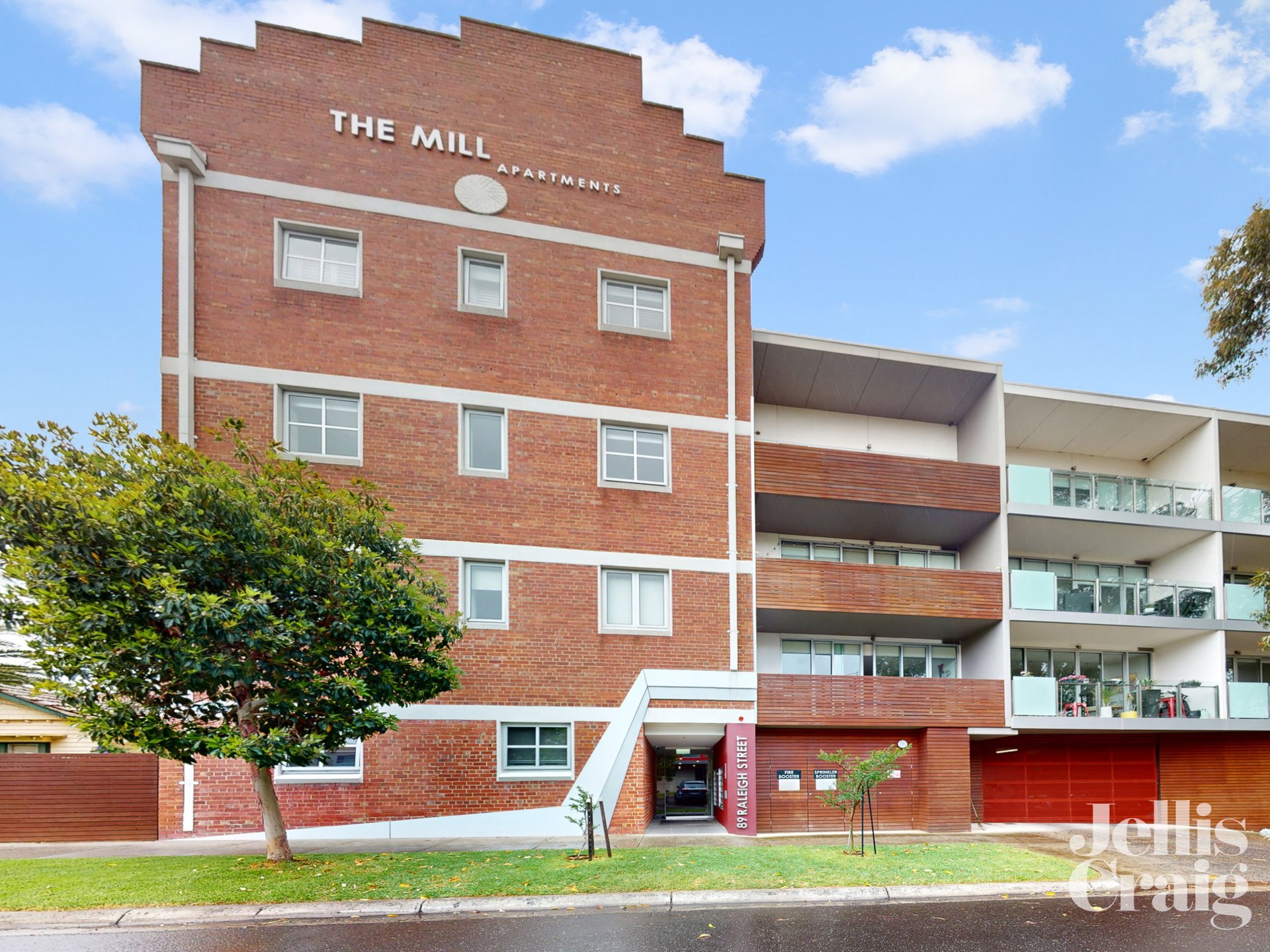 202/89 Raleigh Street, Essendon image 1