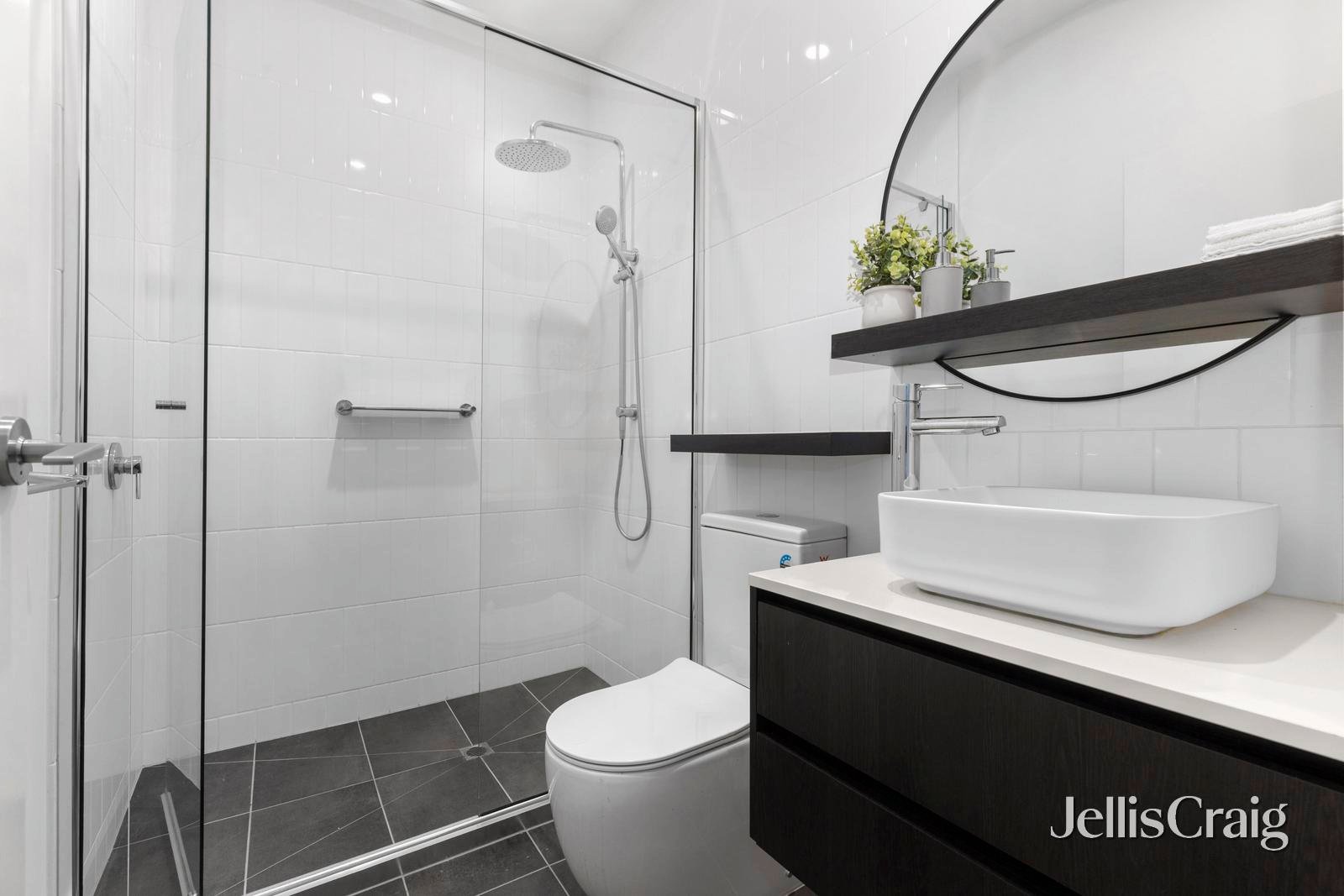 20/29 Browns Road, Clayton image 9