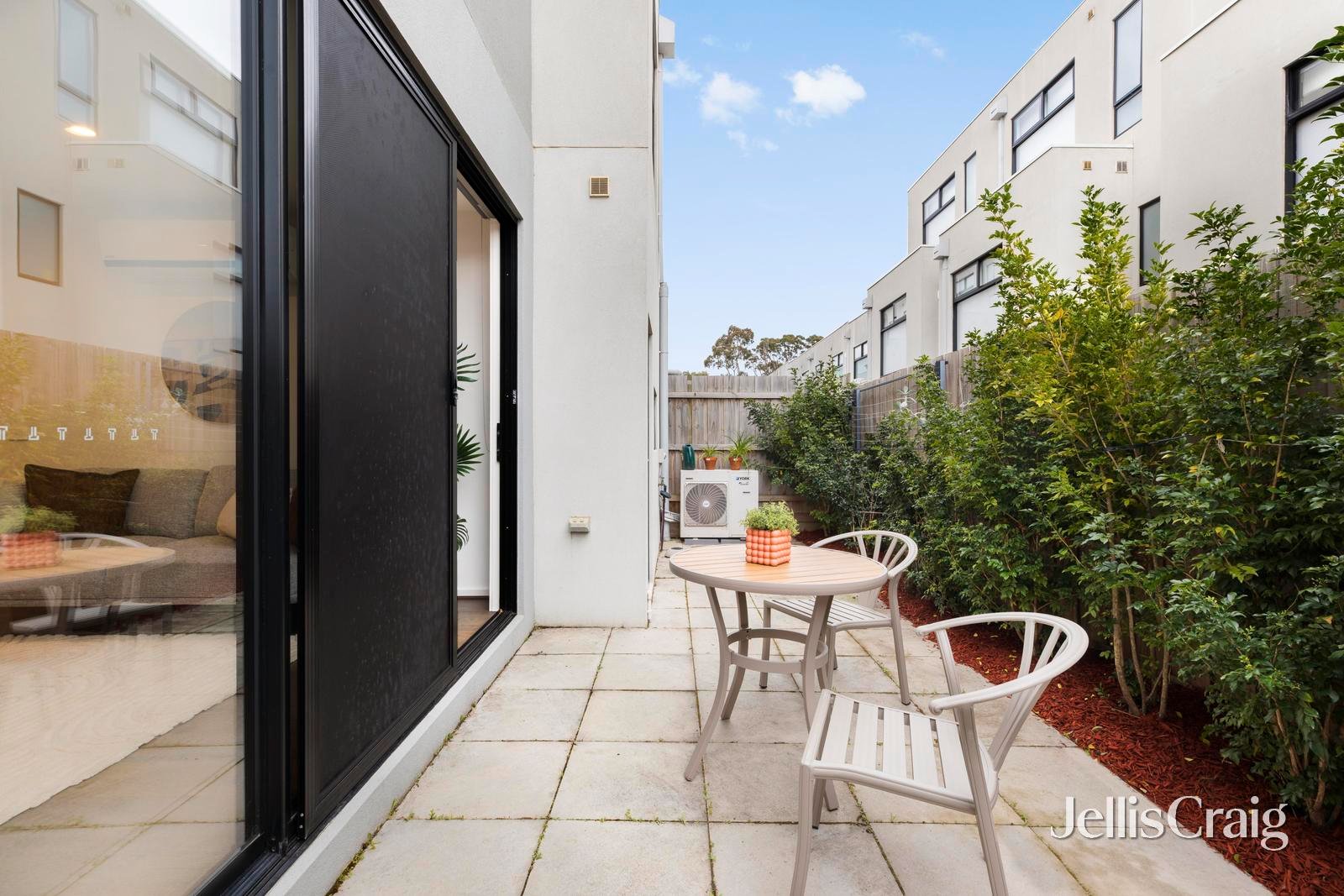 20/29 Browns Road, Clayton image 13