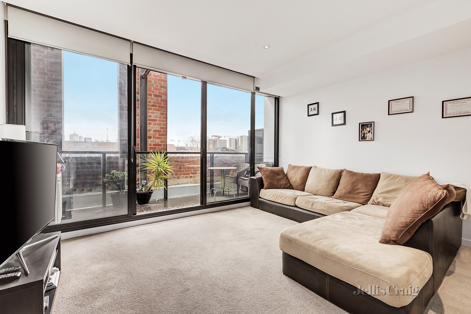 202/9 Griffiths Street, Richmond image 2