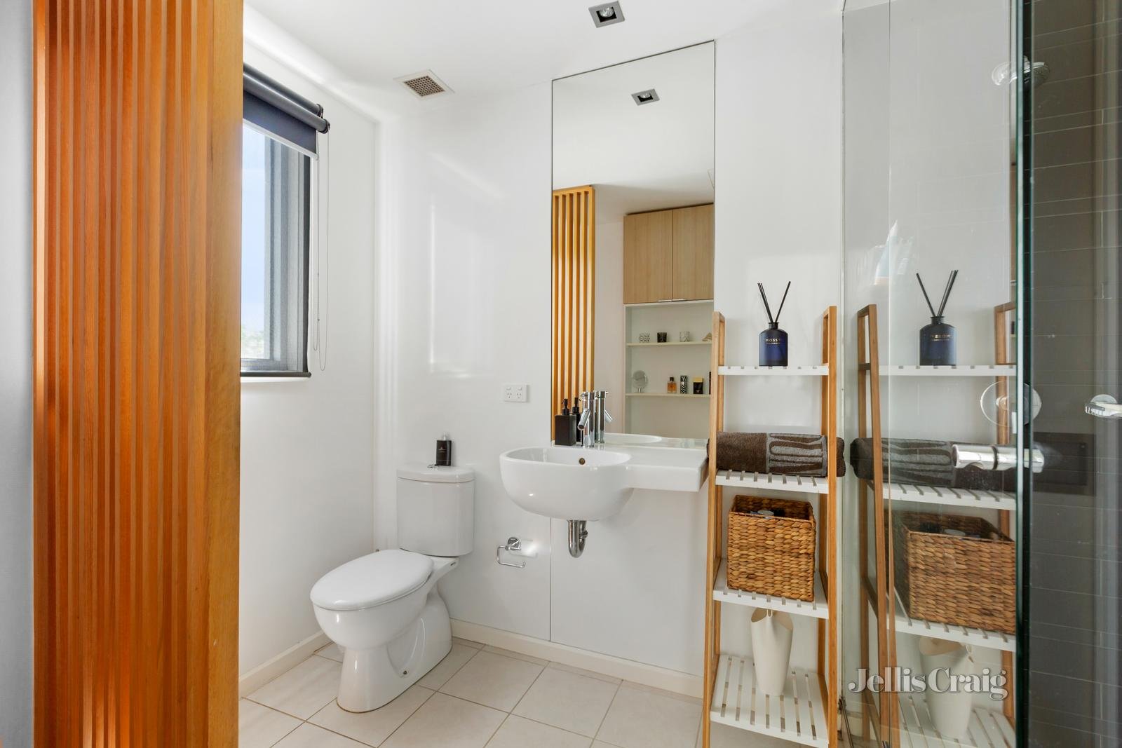 202/92 Kinkora Road, Hawthorn image 9