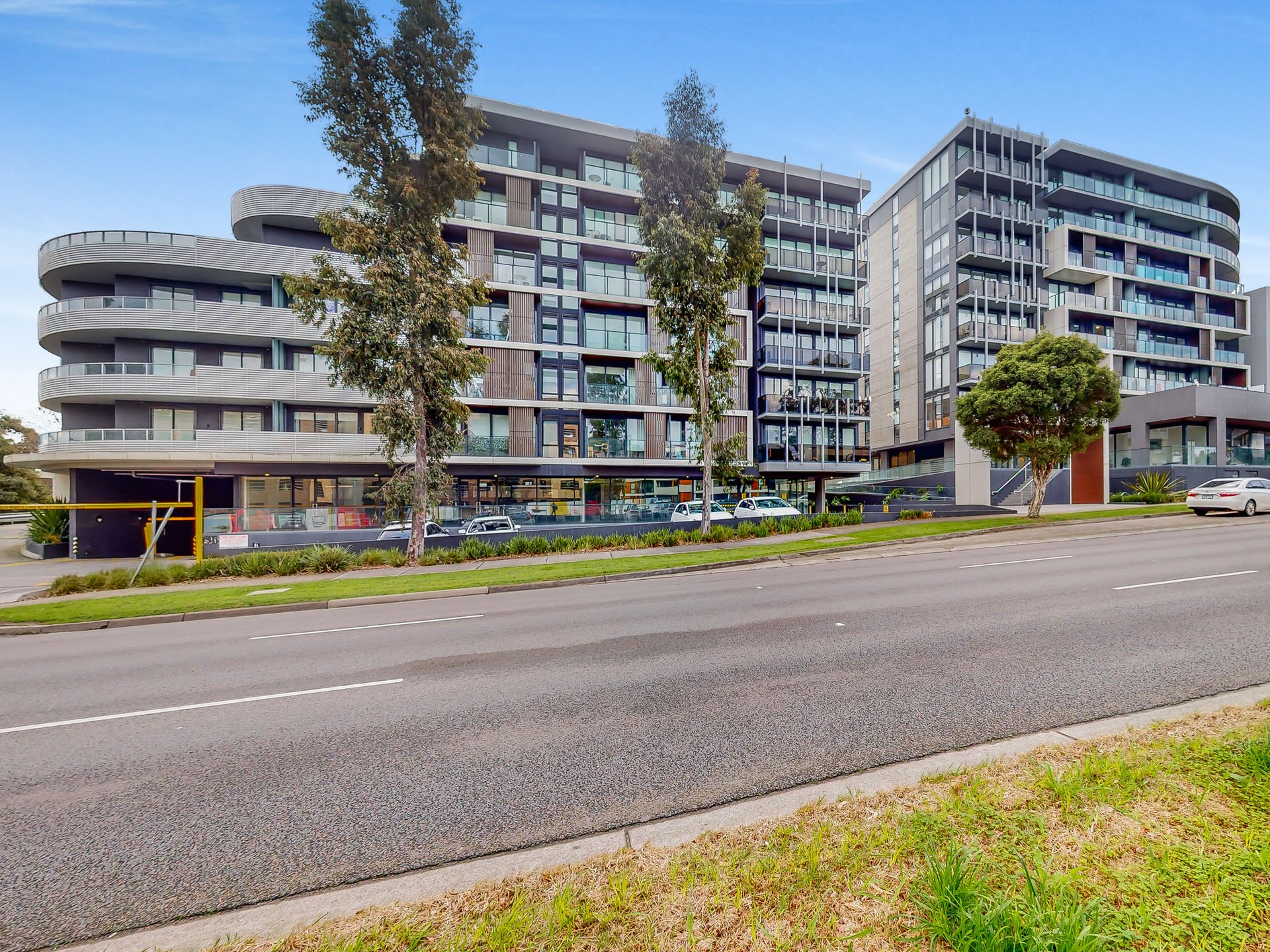 202A/1093 Plenty Road, Bundoora image 1