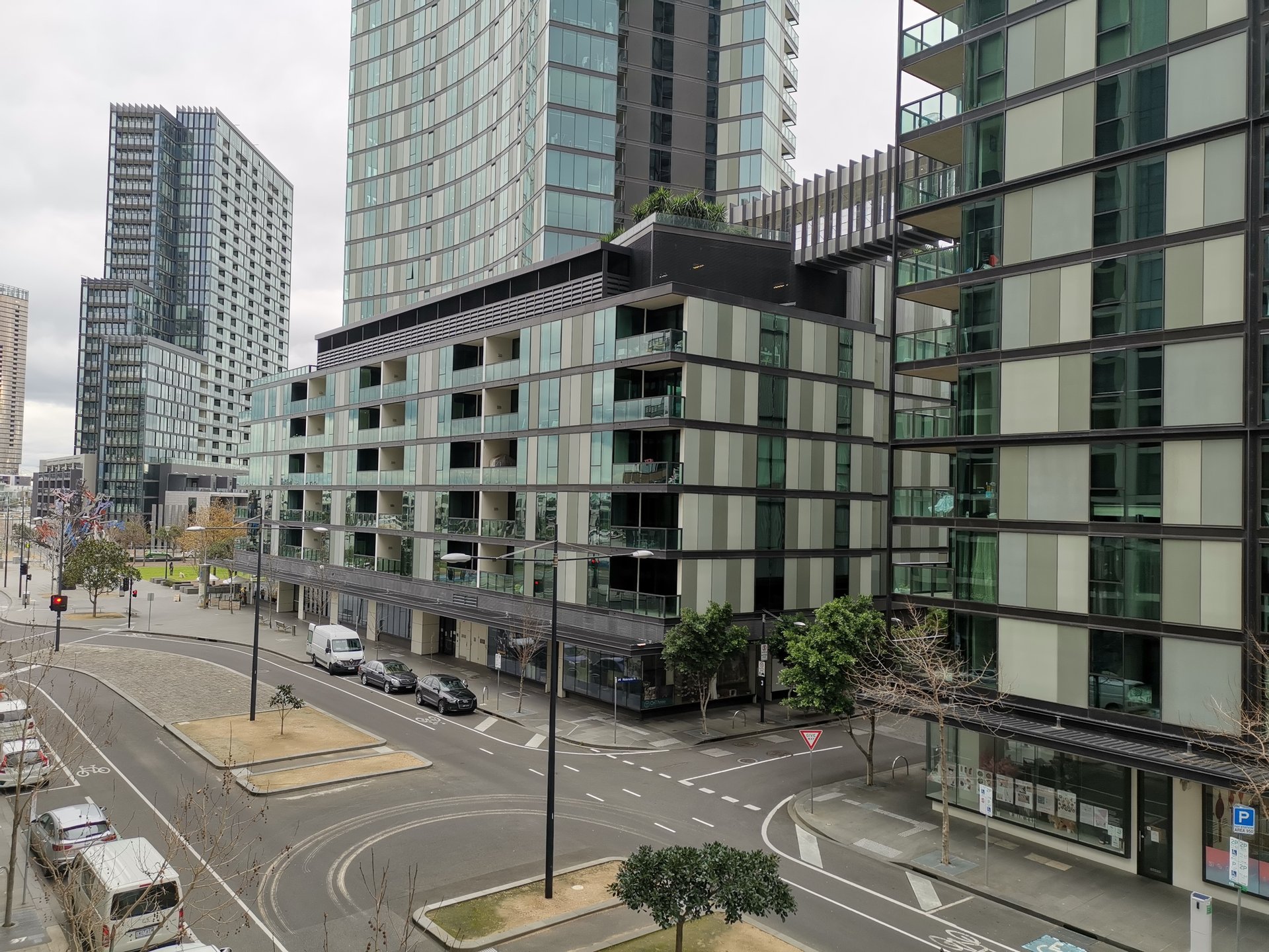 202E/888 Collins Street DOCKLANDS VIC 3008