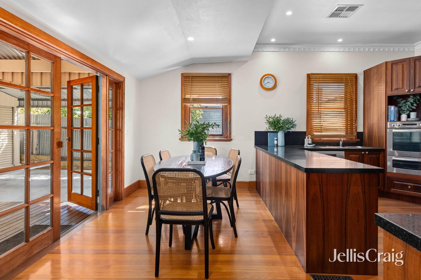 203 Howitt Street, Soldiers&nbsp;Hill image 9