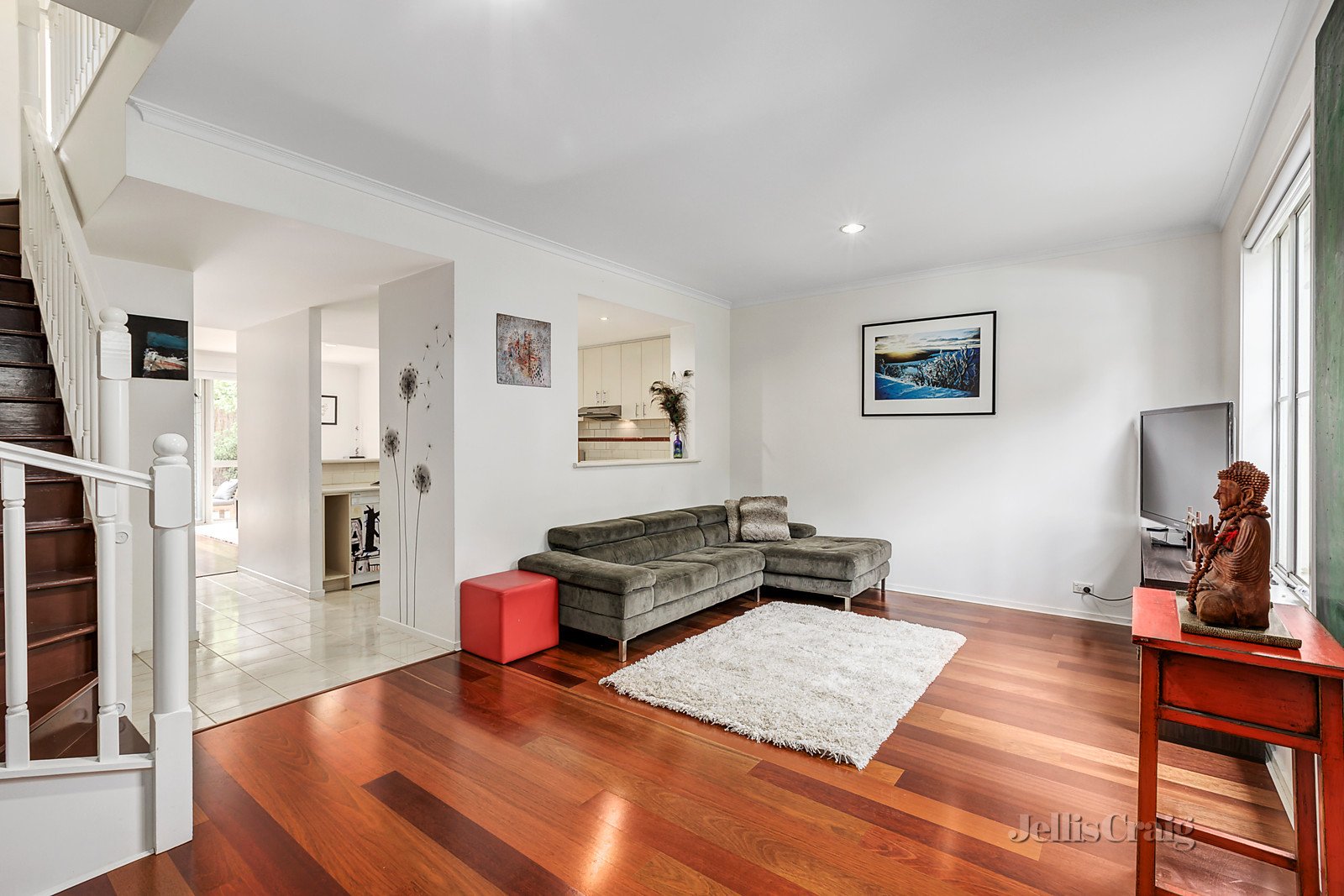 203 Roseneath Street, Clifton Hill image 2