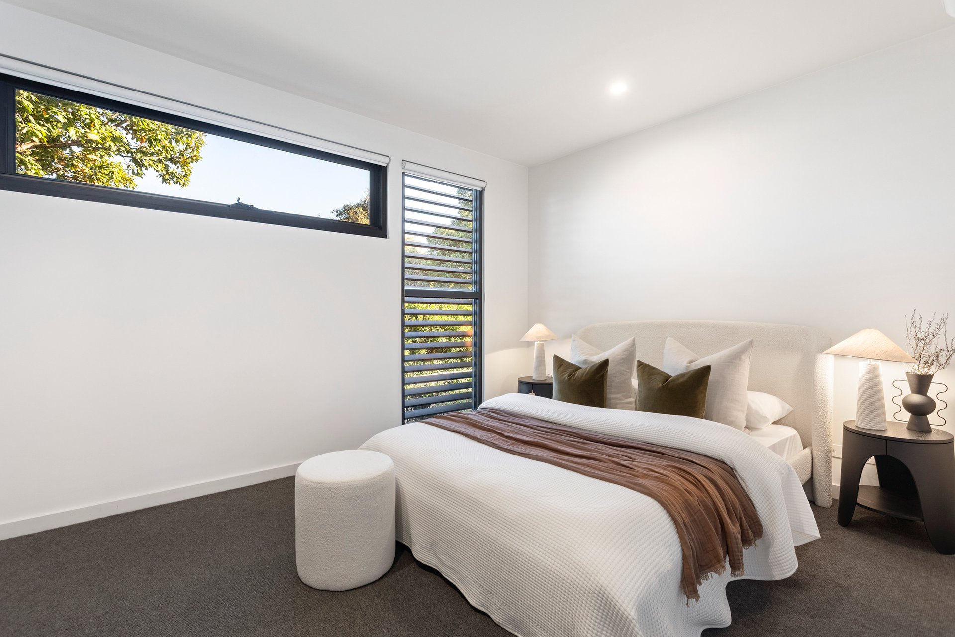 Property Gallery Thumbnail 9