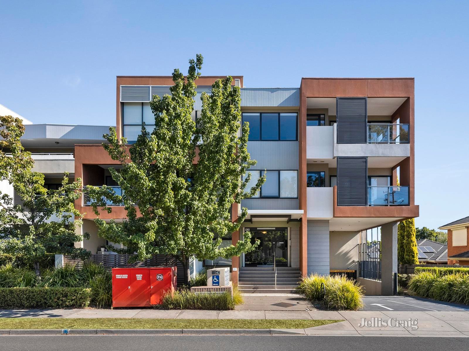 203/1042 Doncaster Road, Doncaster East image 1
