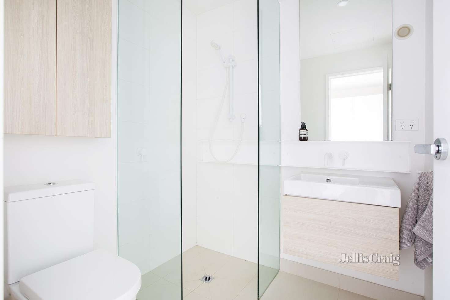 203/14 Maroona Road, Carnegie image 6