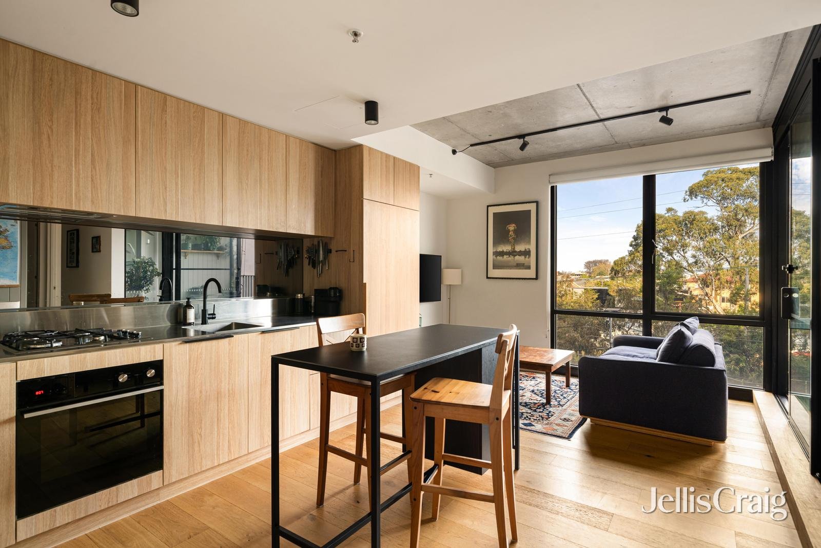 203/17 Union Street, Brunswick image 2