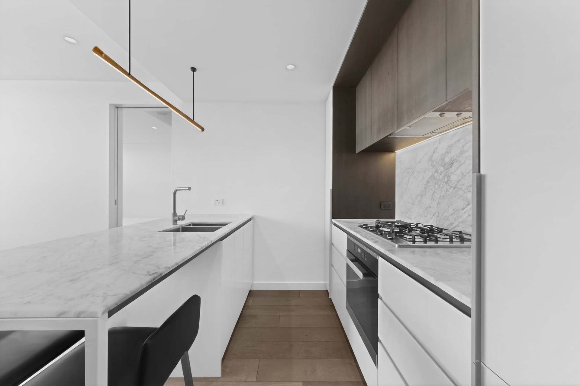 203/21 Riversdale Road, Hawthorn image 5