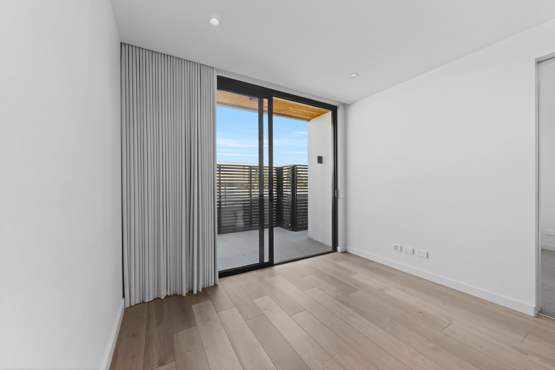 203/21 Riversdale Road, Hawthorn image 7