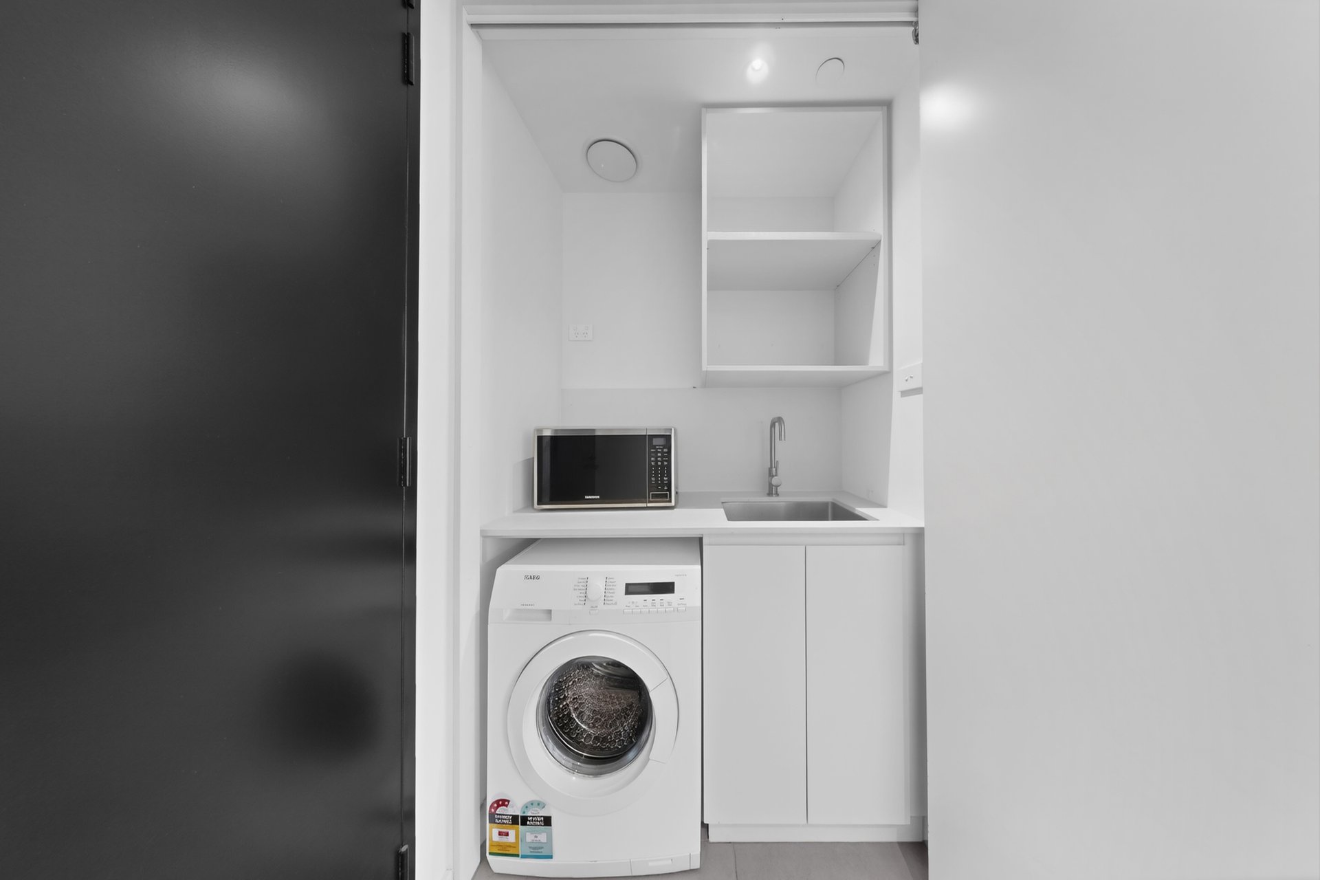 203/21 Riversdale Road, Hawthorn image 9