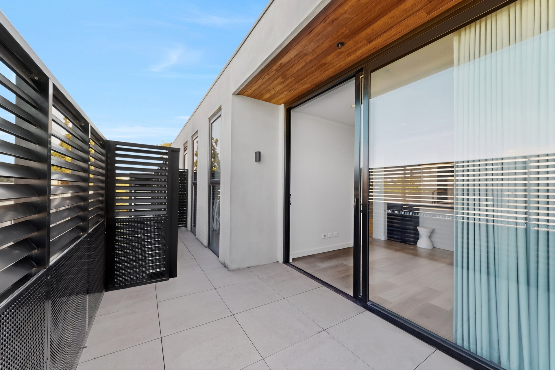 203/21 Riversdale Road, Hawthorn image 10