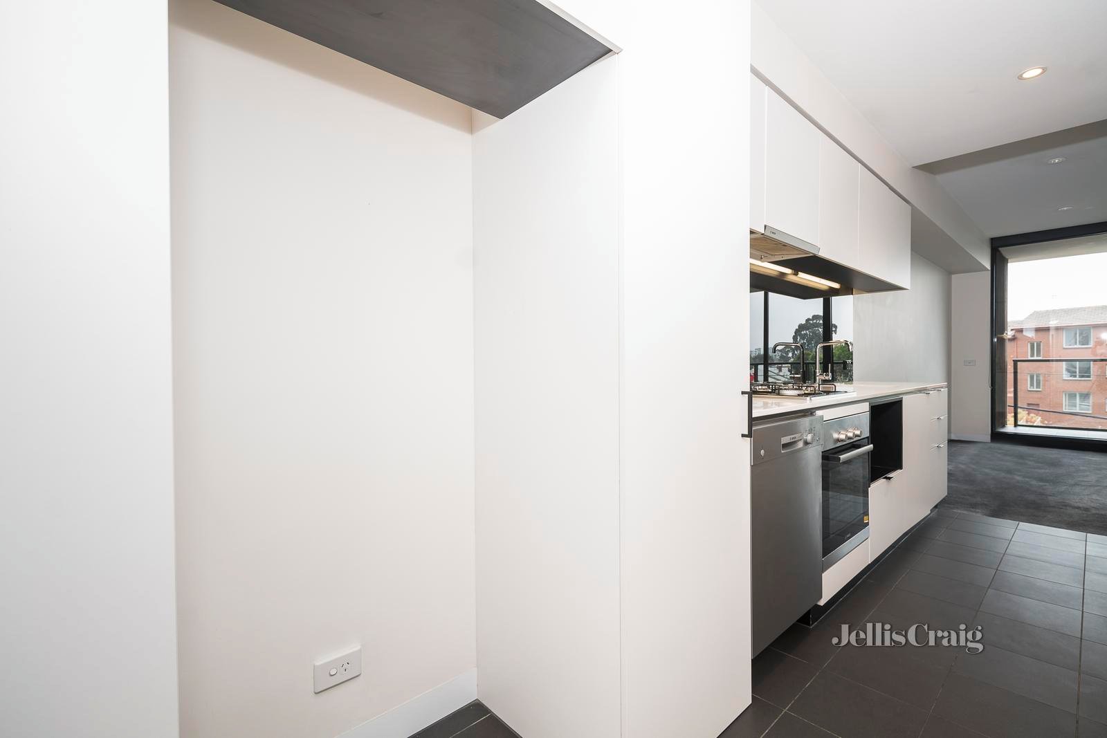 203/255 Racecourse Road, Kensington image 5