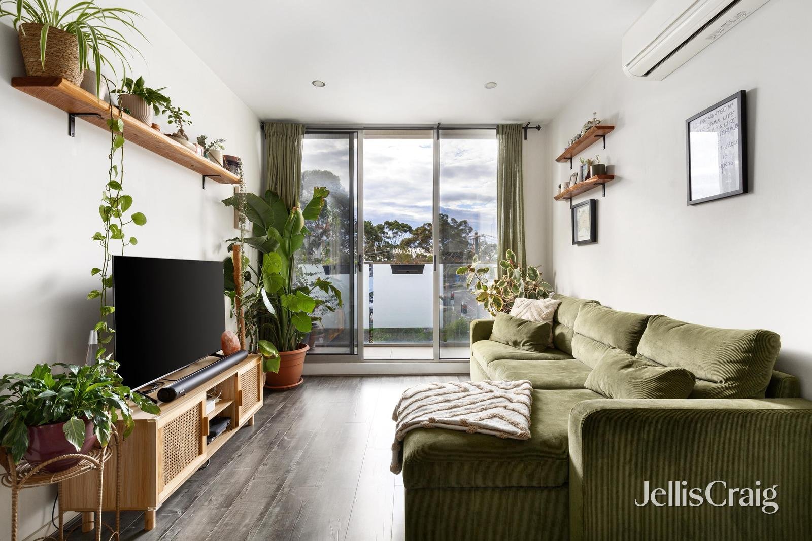 203/264 Waterdale Road, Ivanhoe image 2