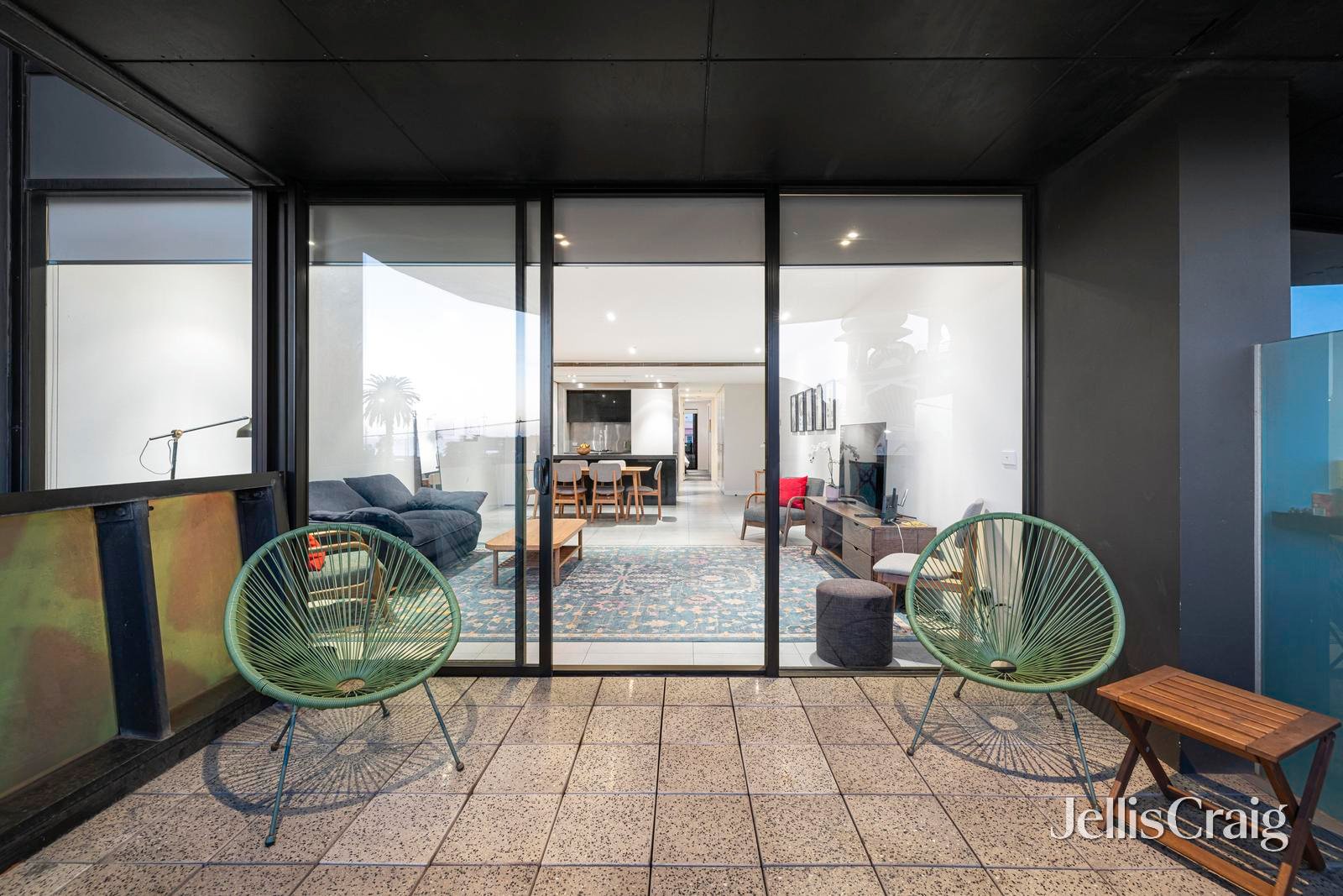 203/30b The Esplanade, St Kilda image 5
