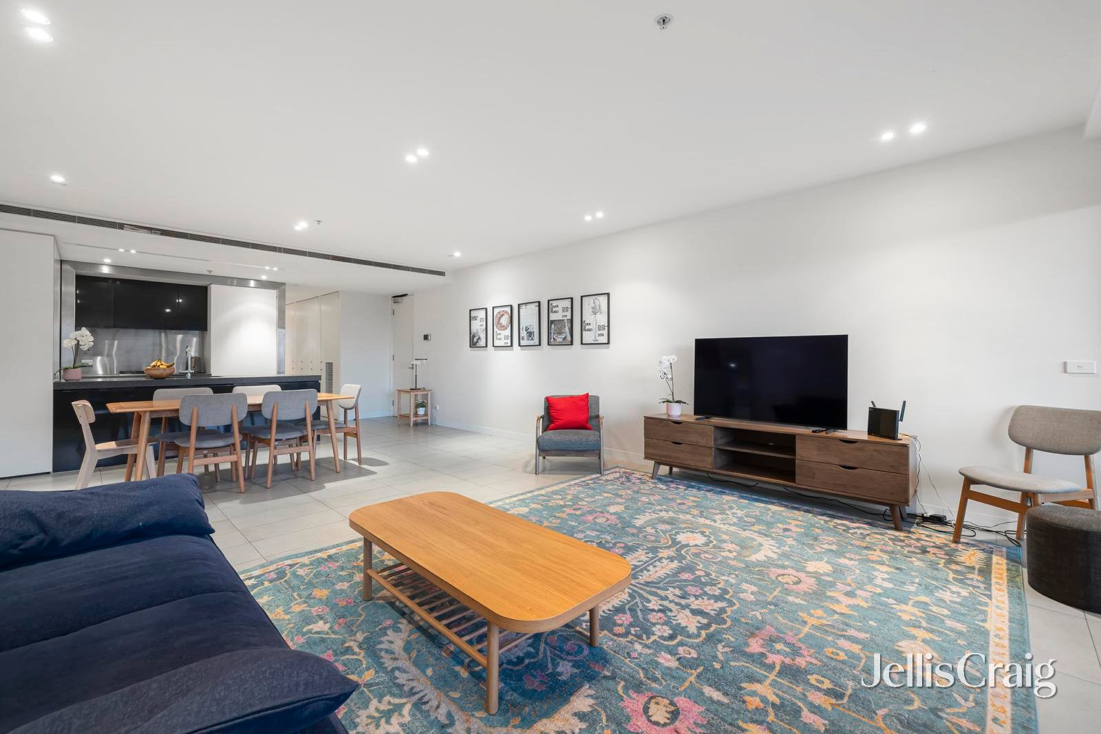 203/30b The Esplanade, St Kilda image 8
