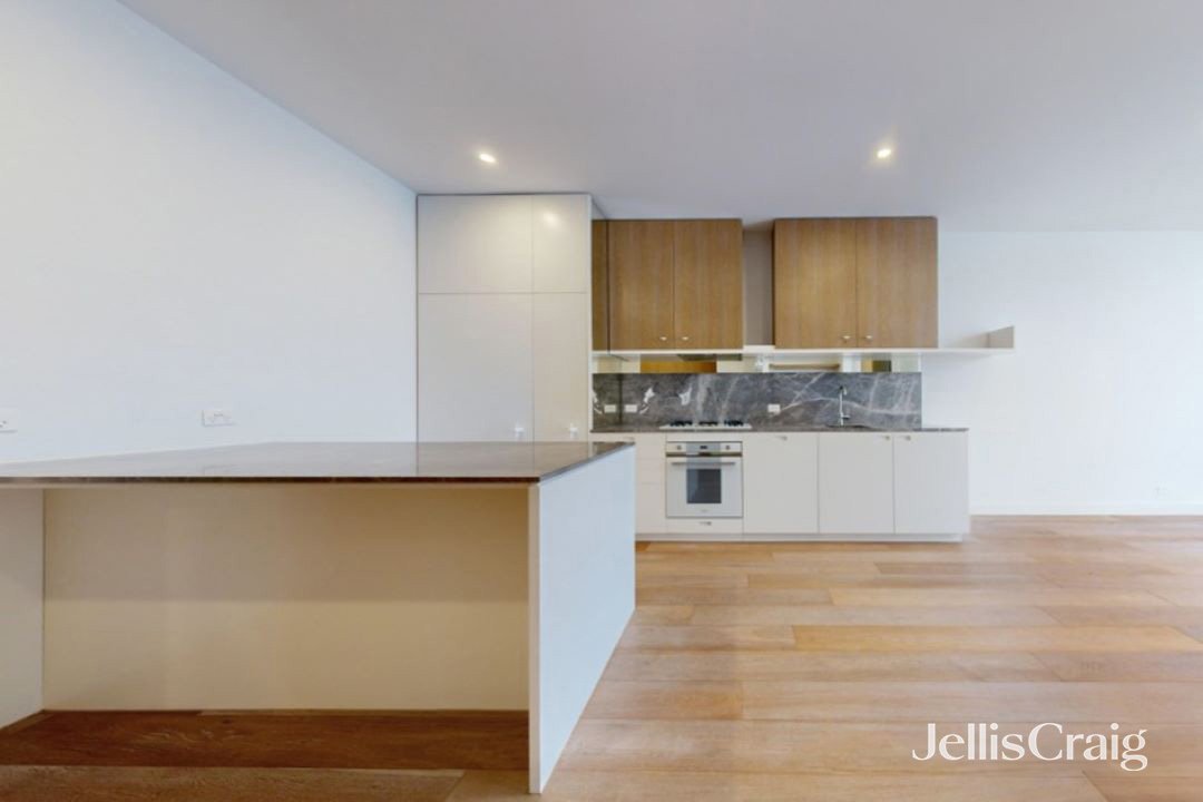 203/33 Crisp Street, Hampton image 3