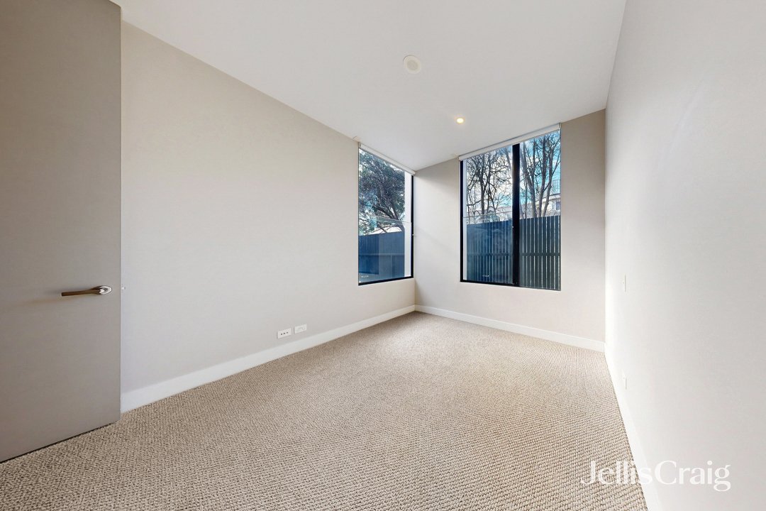 203/33 Crisp Street, Hampton image 7
