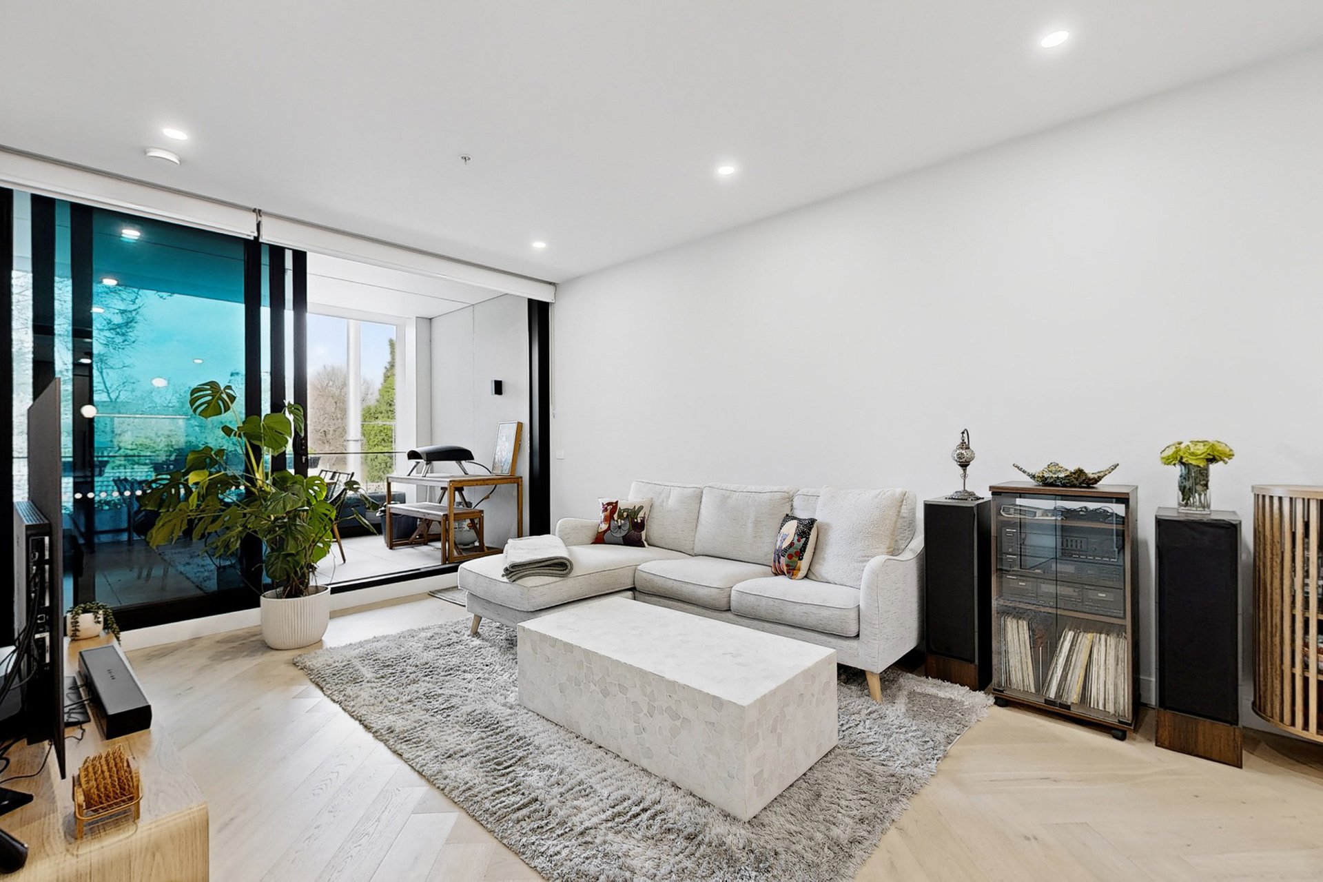 203/358 Canterbury Road, Surrey&nbsp;Hills image 4