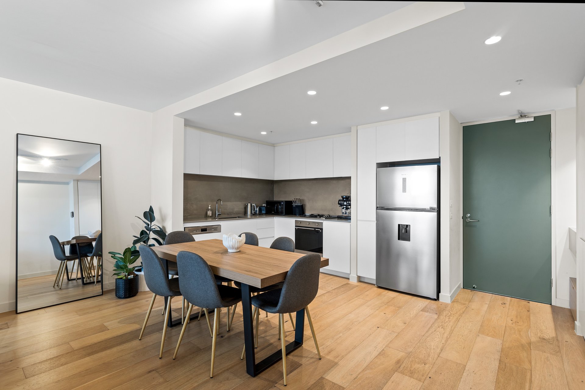 Property Gallery - Main Image