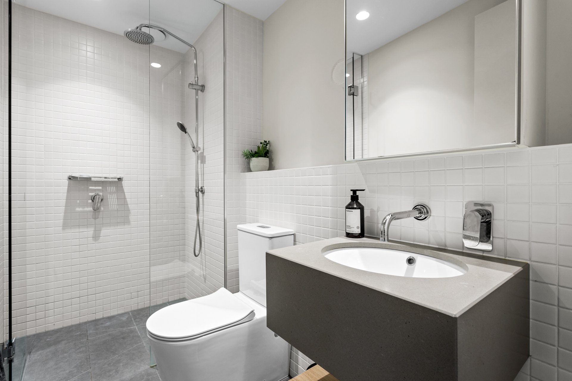 Property Gallery Thumbnail 6