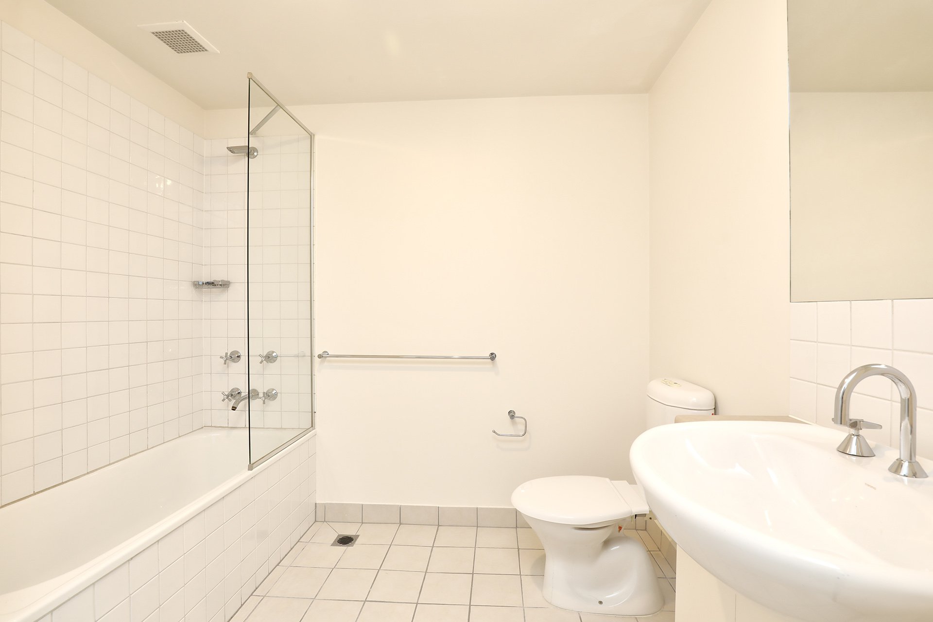203/60 Speakmen Street, Kensington image 5