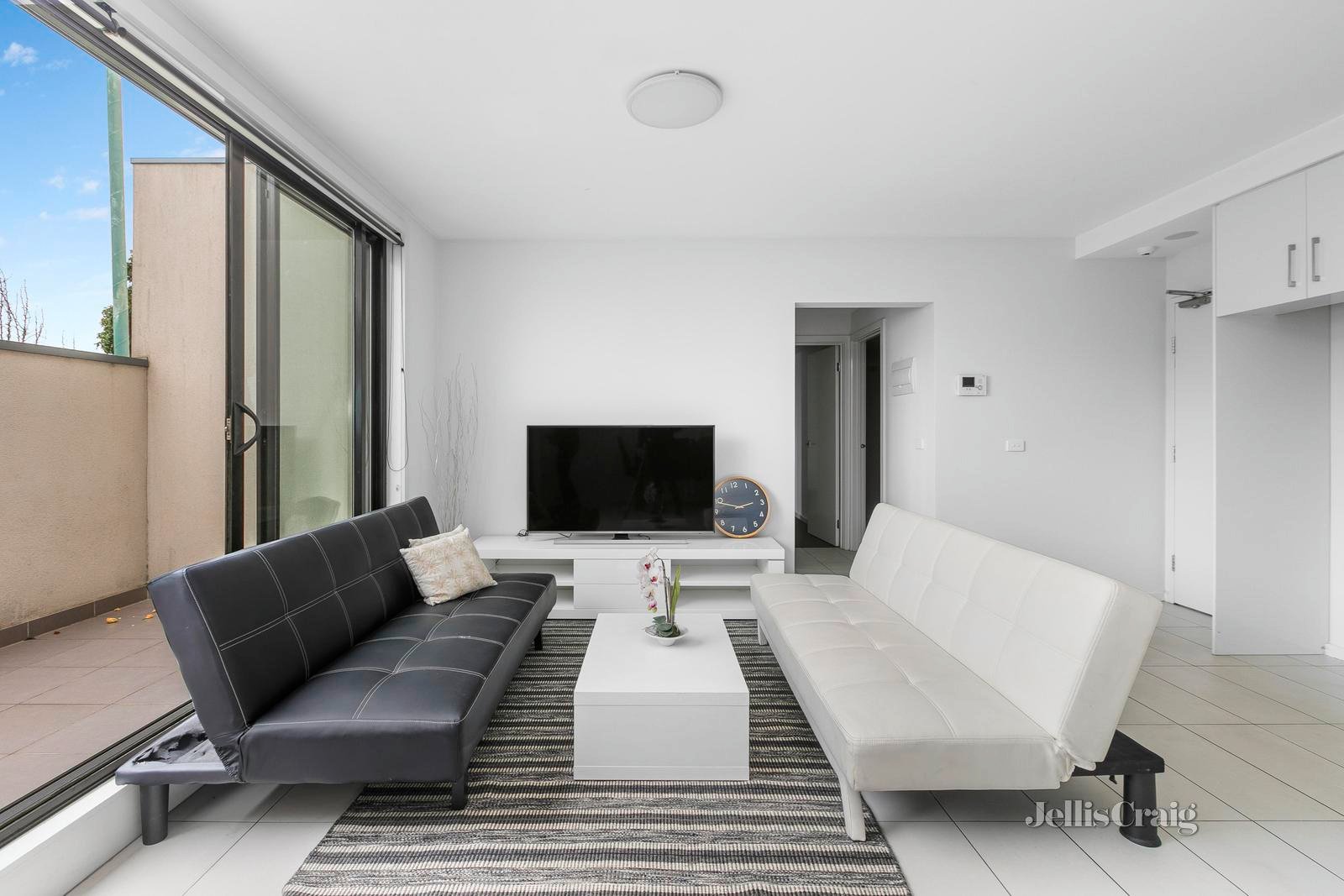 203/64 Geelong Road, Footscray image 3